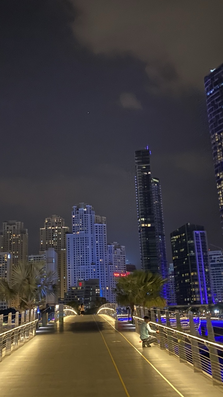 Dubaï, Nuit, Tour de Bloc, Métropole, Zone Urbaine. Wallpaper in 720x1280 Resolution