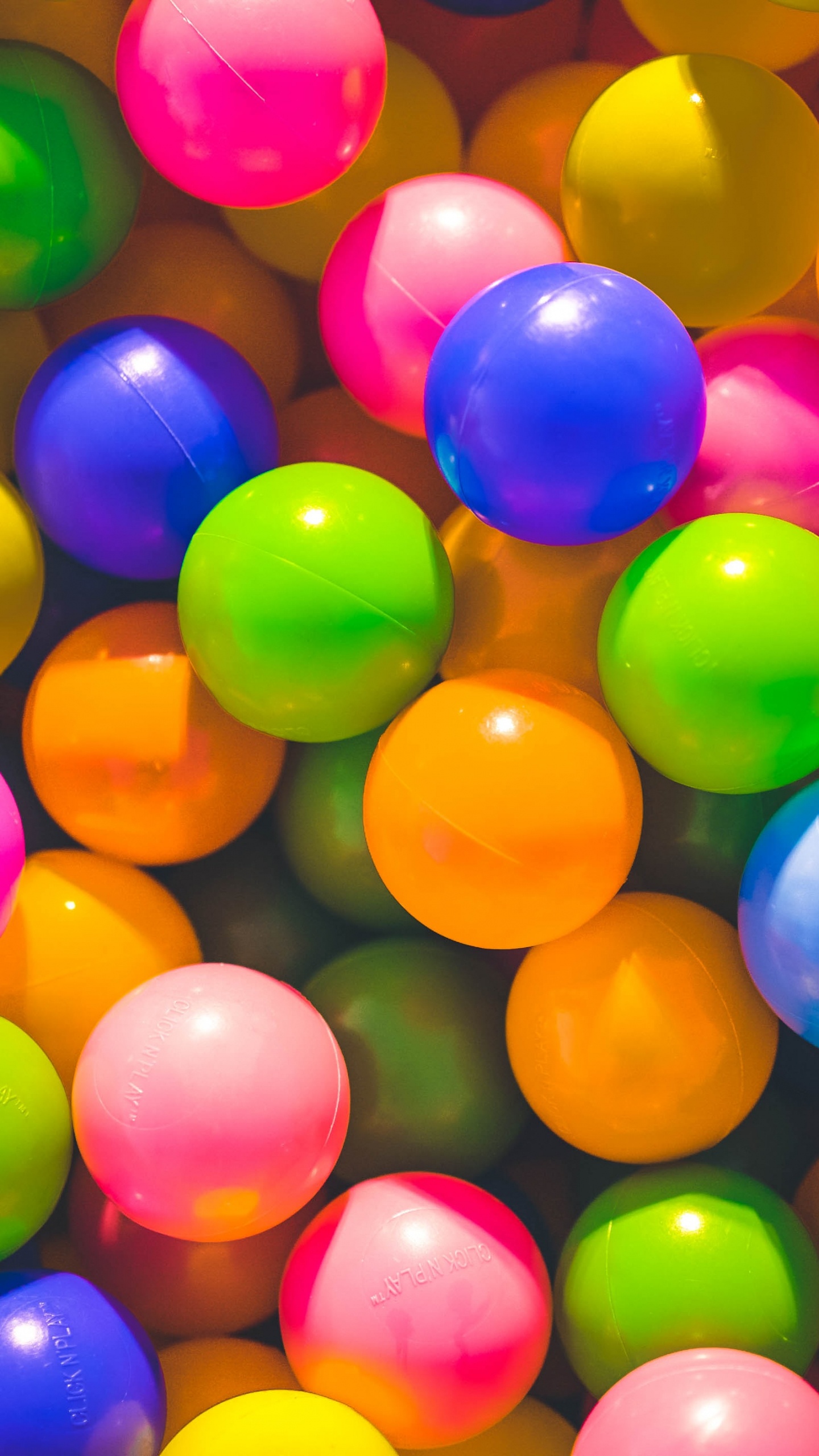 Farben Ball, Farbwert, Bällebad, Ball, Ball Pit Ball. Wallpaper in 1440x2560 Resolution