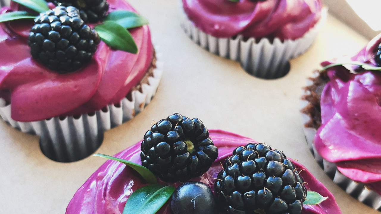 Cupcake, Crème, Douceur, Aliment, Dessert. Wallpaper in 1280x720 Resolution