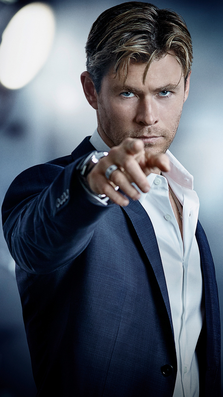 Chris Hemsworth, Suit, Celebrity, Gentleman, White Collar Worker. Wallpaper in 750x1334 Resolution