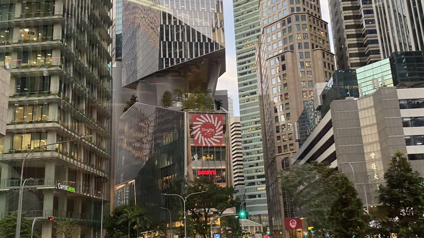 Singapore, King, Tower Block, Transport, Road. Wallpaper in 1366x768 Resolution