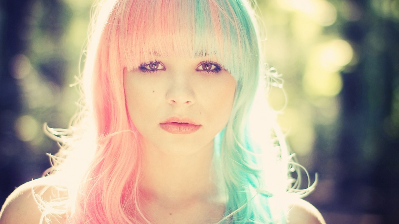 Wig, Hair Coloring, Hair, Blond, Hairstyle. Wallpaper in 1366x768 Resolution