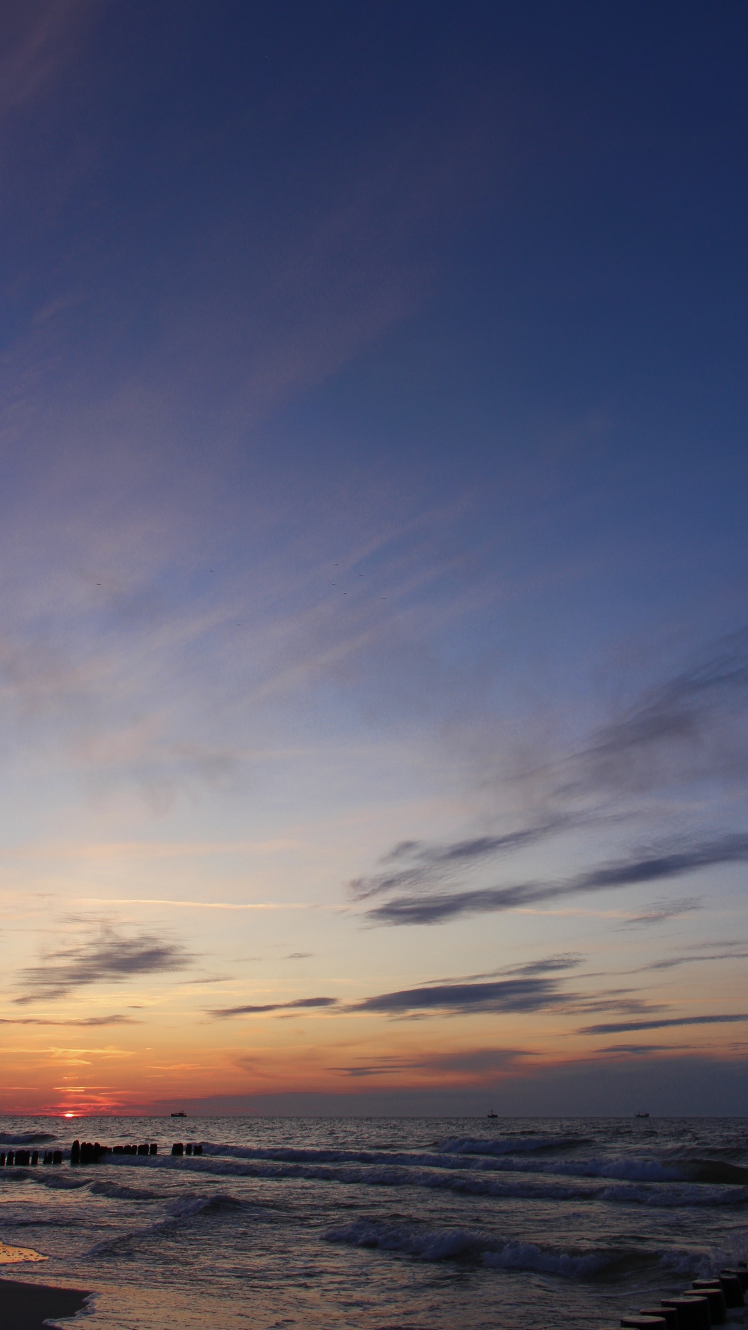 Meer, Sonnenuntergang, Horizont, Afterglow, Cloud. Wallpaper in 1080x1920 Resolution