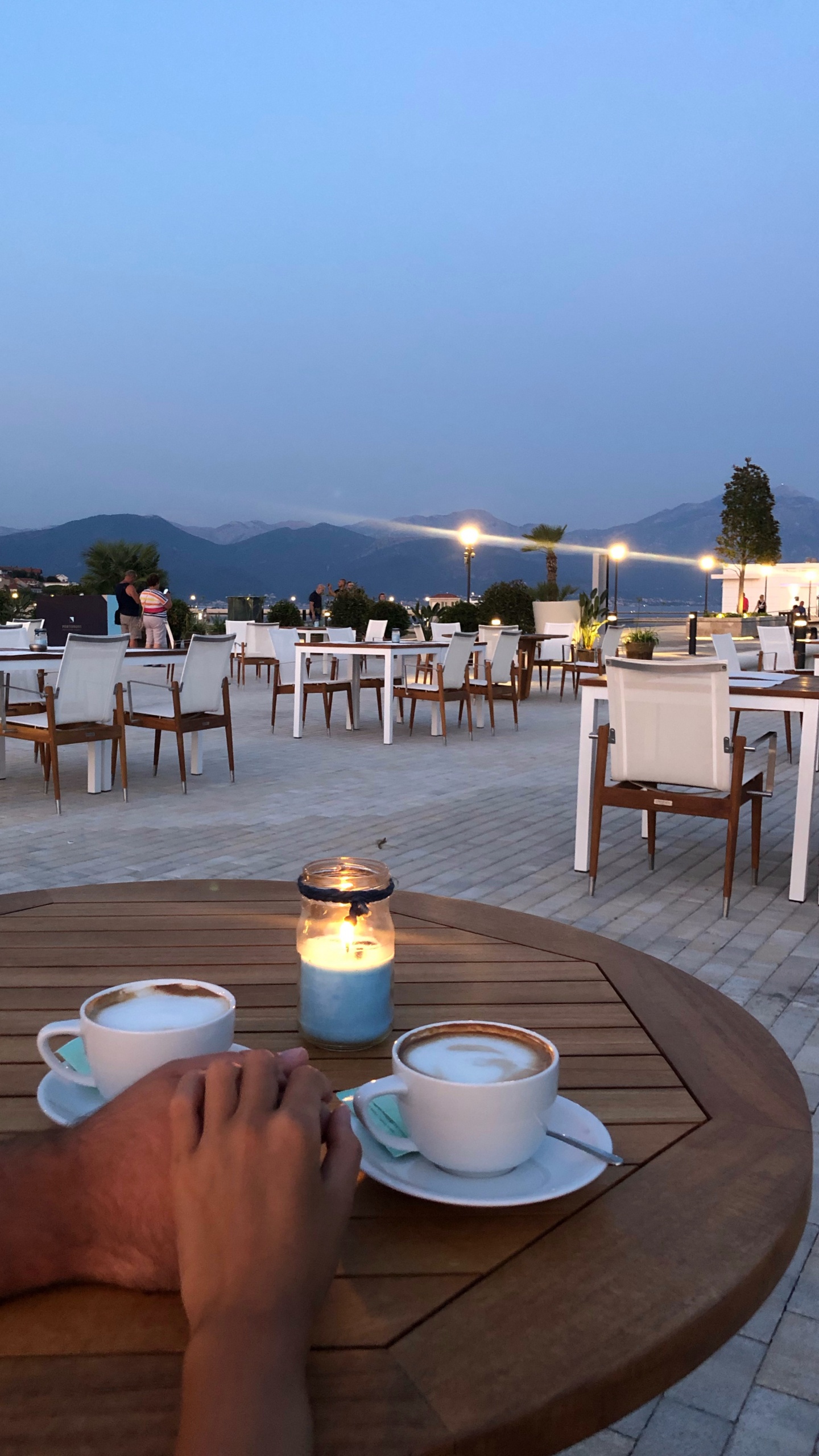 Resort, Penthouse-Wohnung, Wasser, Dach, Immobilie. Wallpaper in 1440x2560 Resolution