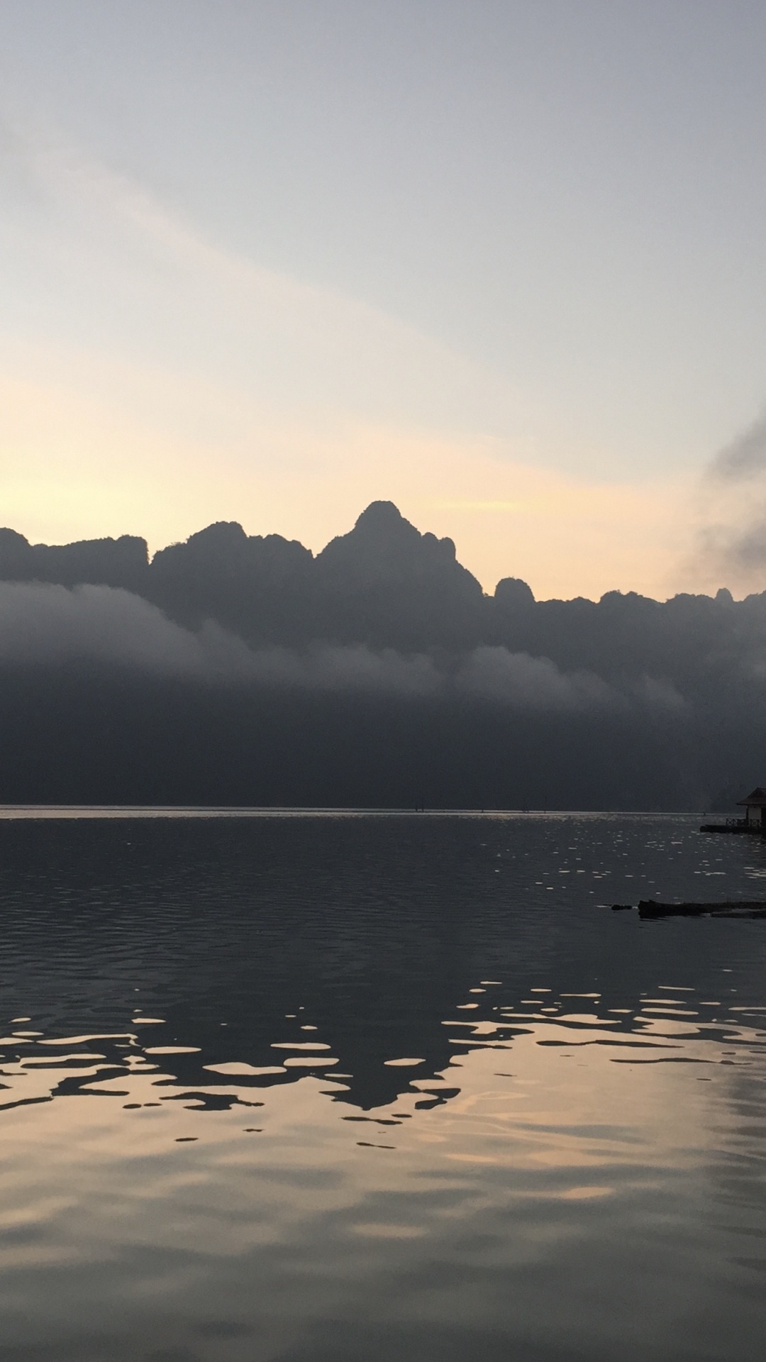 Reflexion, Wasser, Wasserressourcen, Flüssigkeit, Bank. Wallpaper in 1080x1920 Resolution