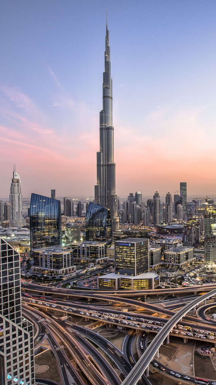 Horizonte de la Ciudad Durante la Noche. Wallpaper in 750x1334 Resolution