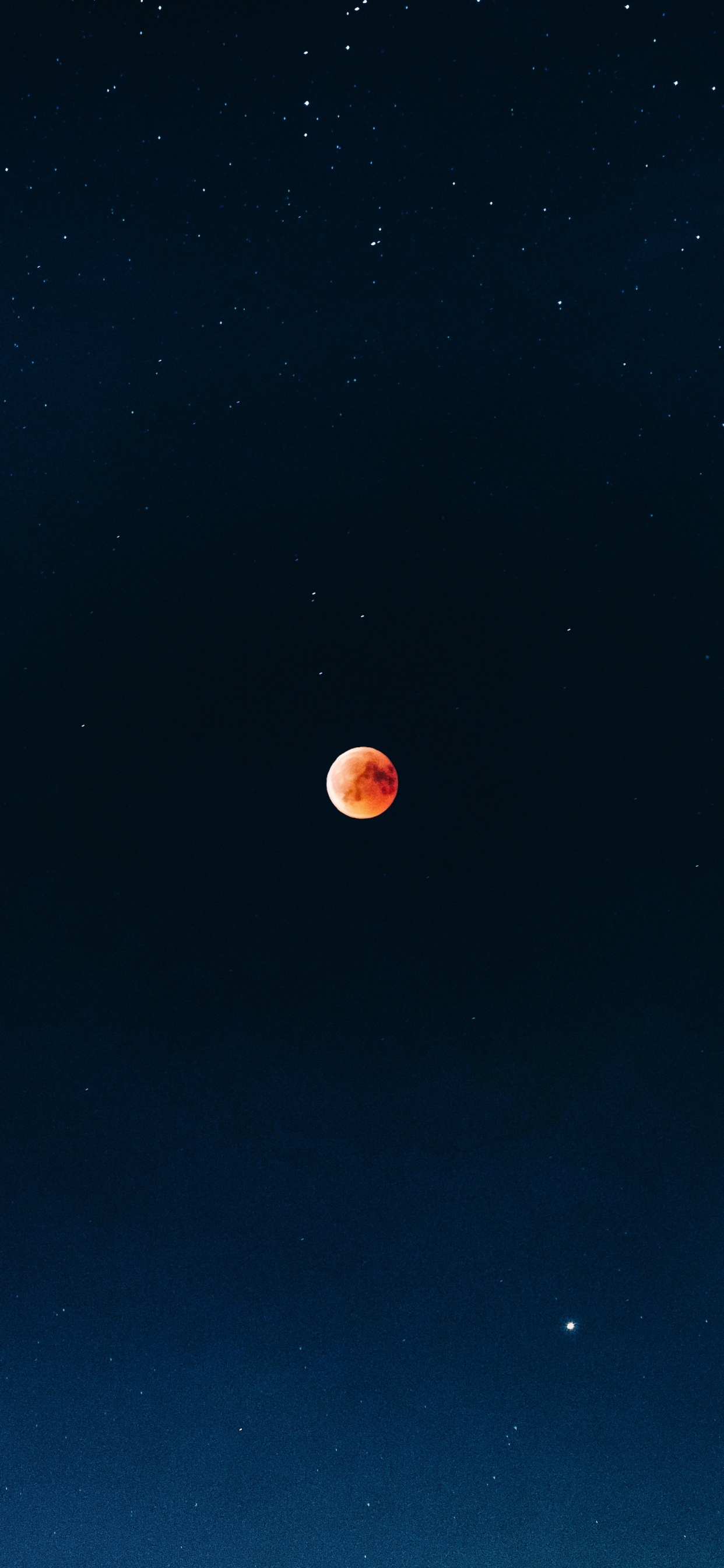 Ciel Bleu Avec Des Étoiles Pendant la Nuit. Wallpaper in 1242x2688 Resolution