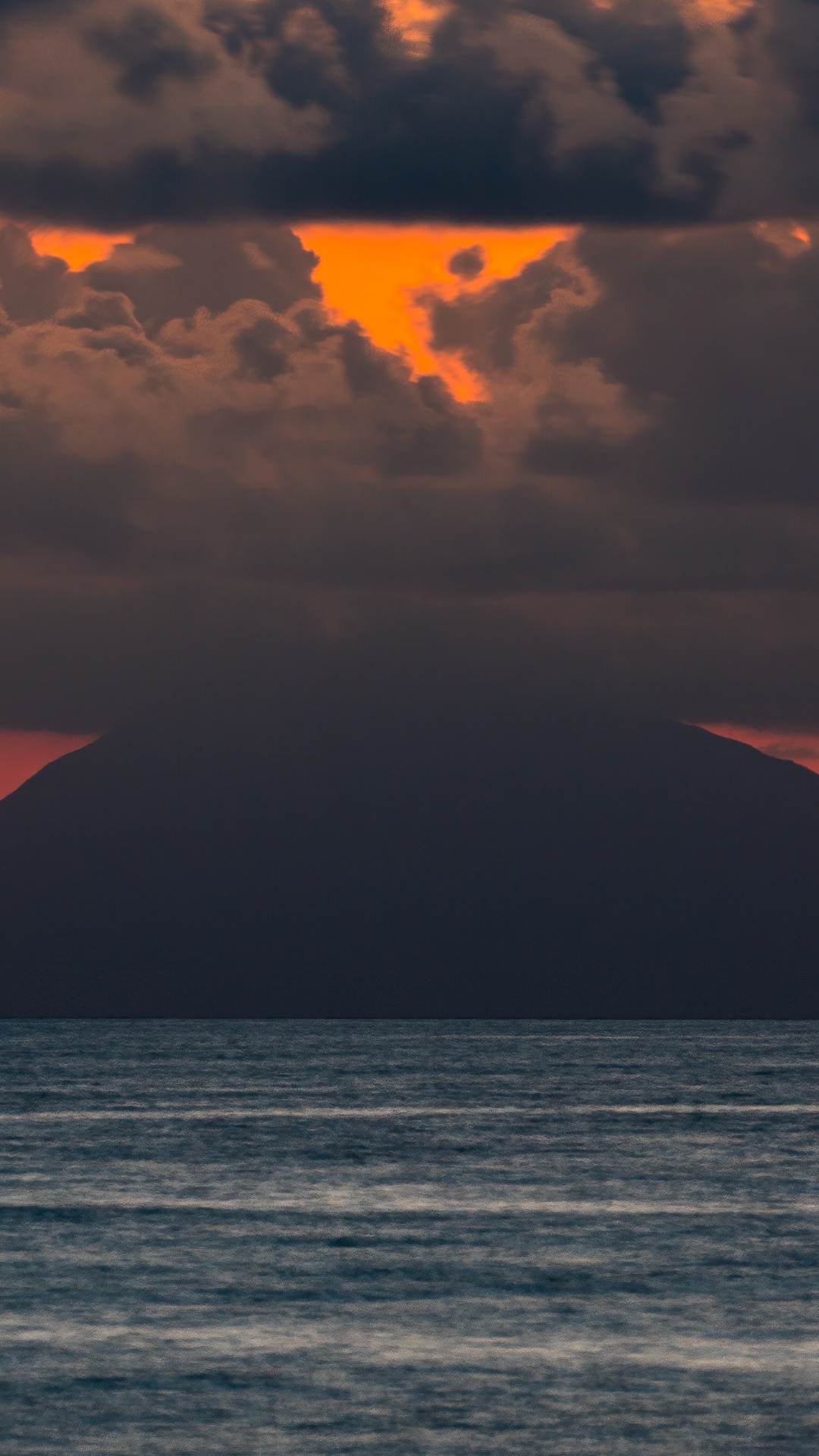 Stromboli, Valle de Los Monstruos, Lipari, Filicudi, Volcanello. Wallpaper in 1080x1920 Resolution