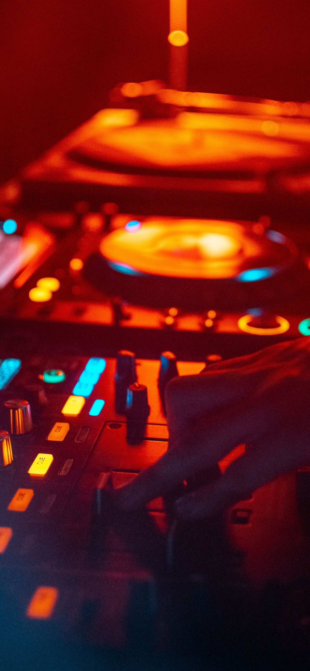 Eau, Lumière, Red, Éclairage, Orange. Wallpaper in 1242x2688 Resolution