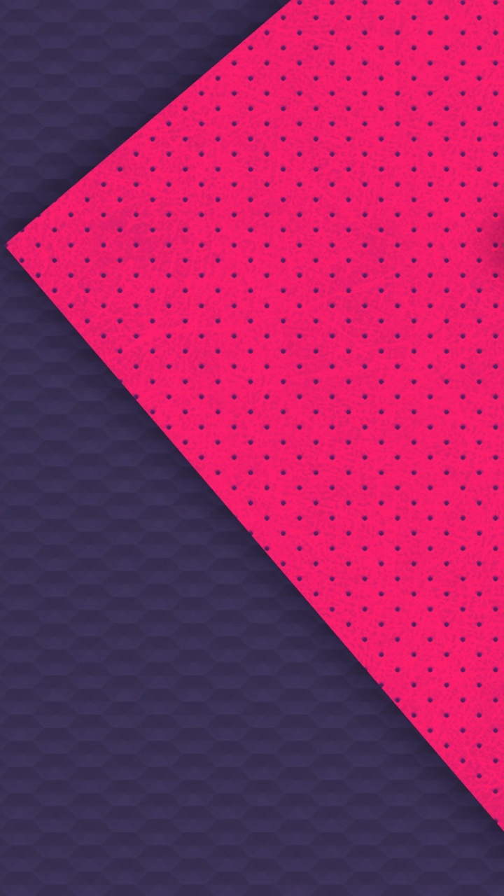 Rot-weißes Textil Mit Herzdruck. Wallpaper in 720x1280 Resolution