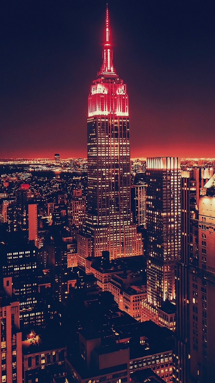 Vue Aérienne Des Bâtiments de la Ville Pendant la Nuit. Wallpaper in 720x1280 Resolution