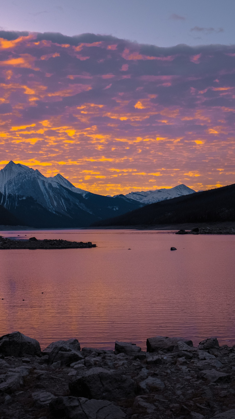 Montaña, Lago, Peyto Lake, Agua, Ambiente. Wallpaper in 750x1334 Resolution