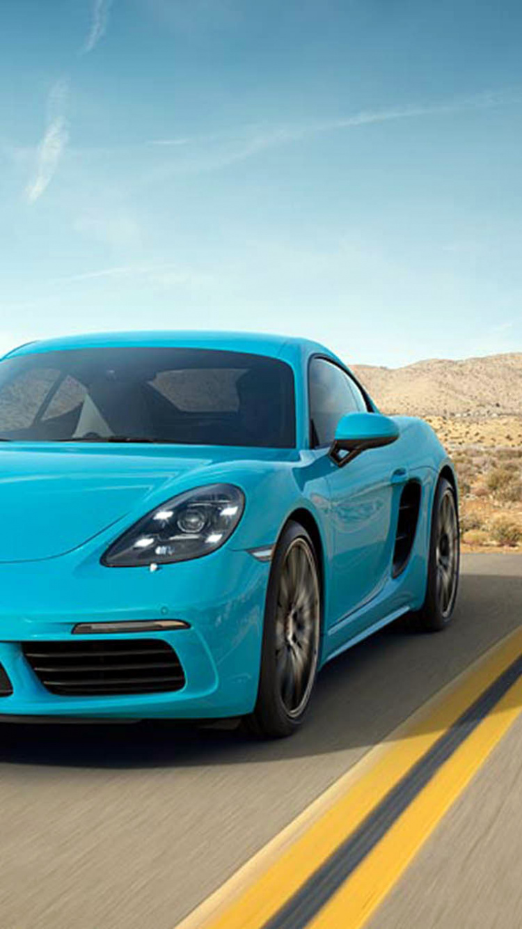 BMW m 3 Azul en la Carretera Durante el Día. Wallpaper in 750x1334 Resolution