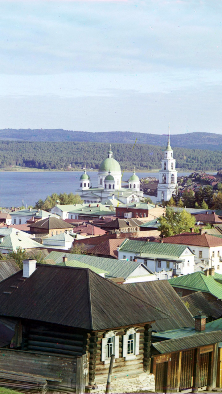 Vue Aérienne de la Ville Pendant la Journée. Wallpaper in 720x1280 Resolution