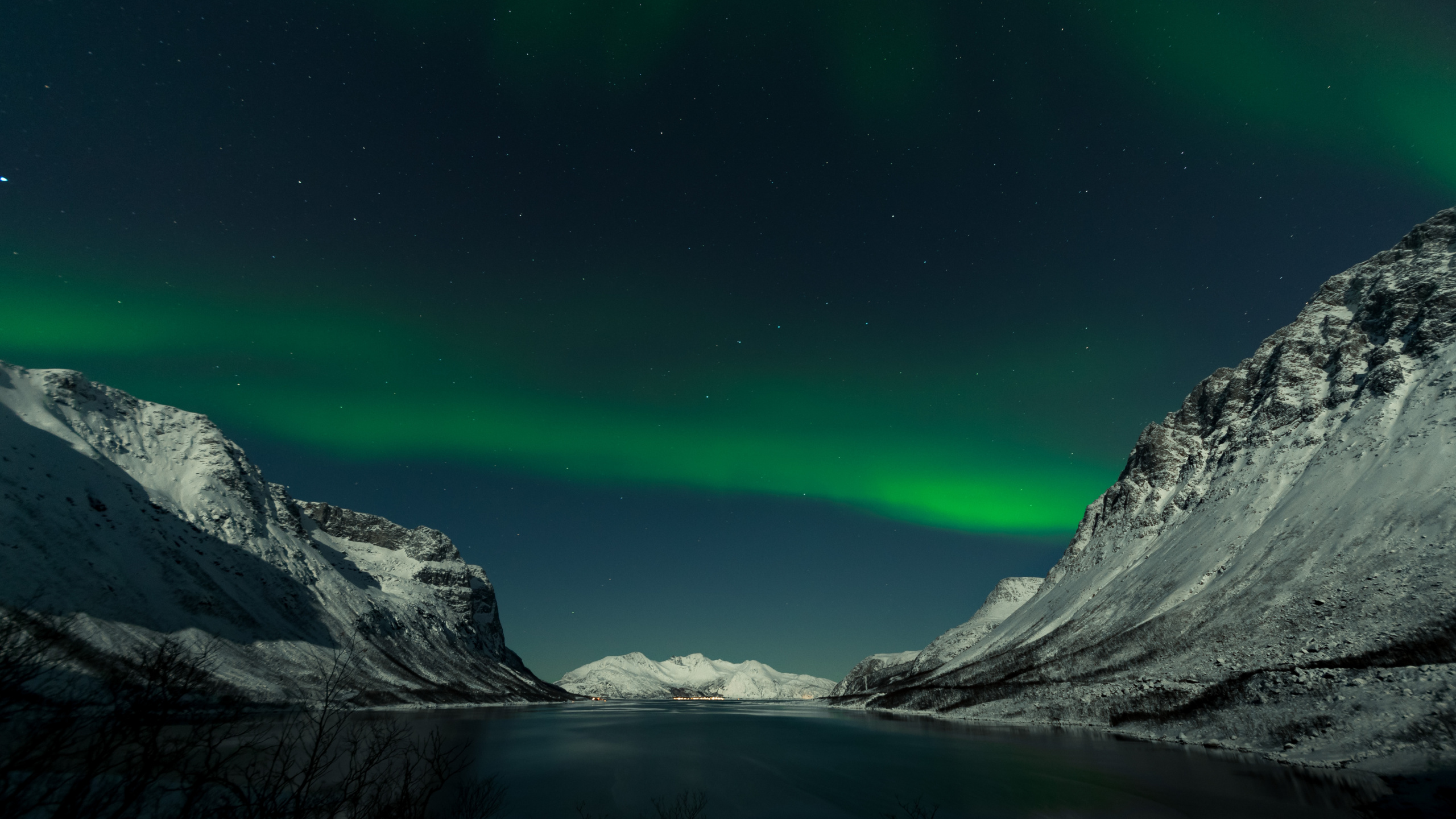 Aurora, Nuit, Nature, Green, Paysage Naturel. Wallpaper in 2560x1440 Resolution
