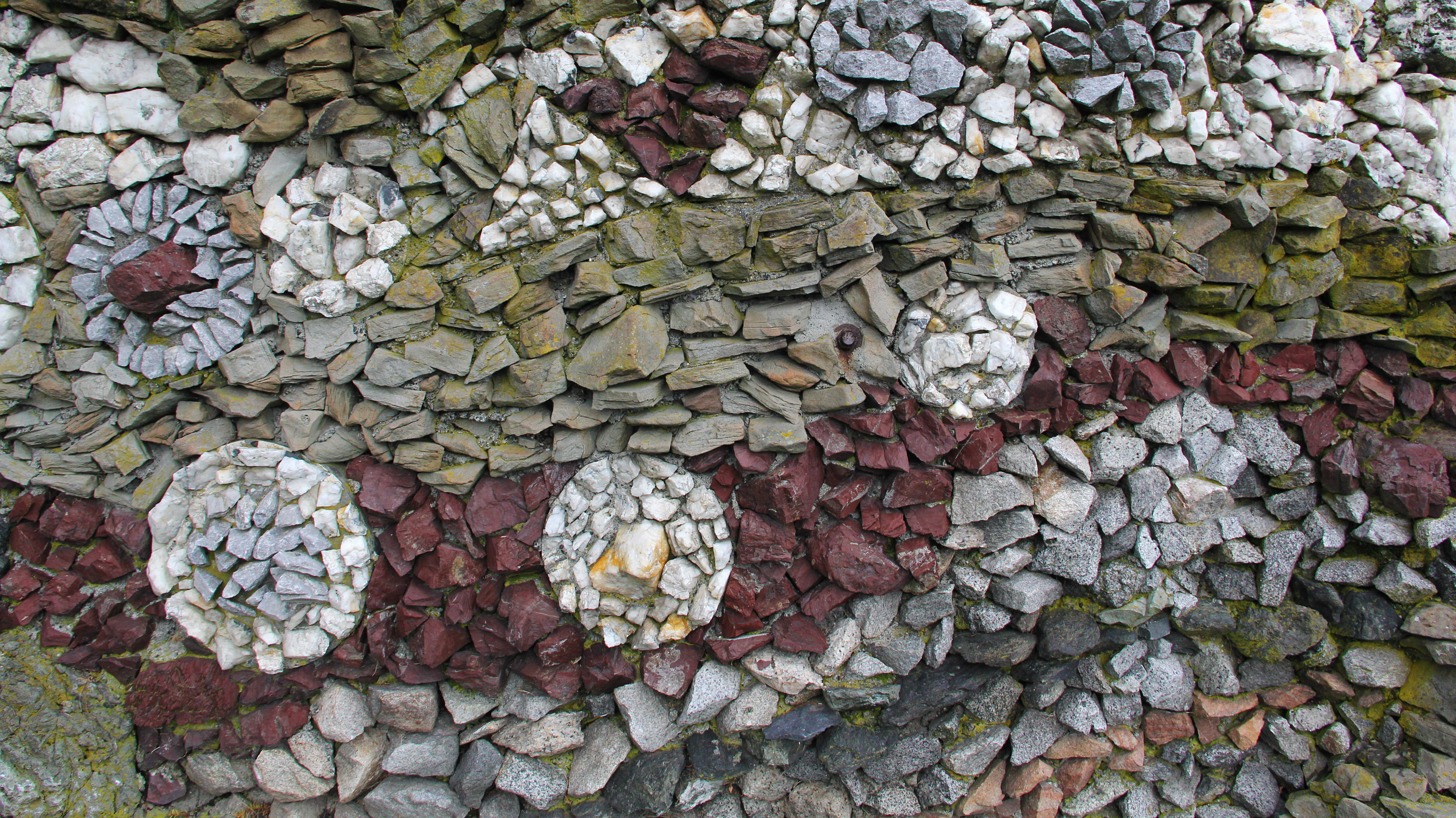 White and Gray Stone Fragment. Wallpaper in 3840x2160 Resolution