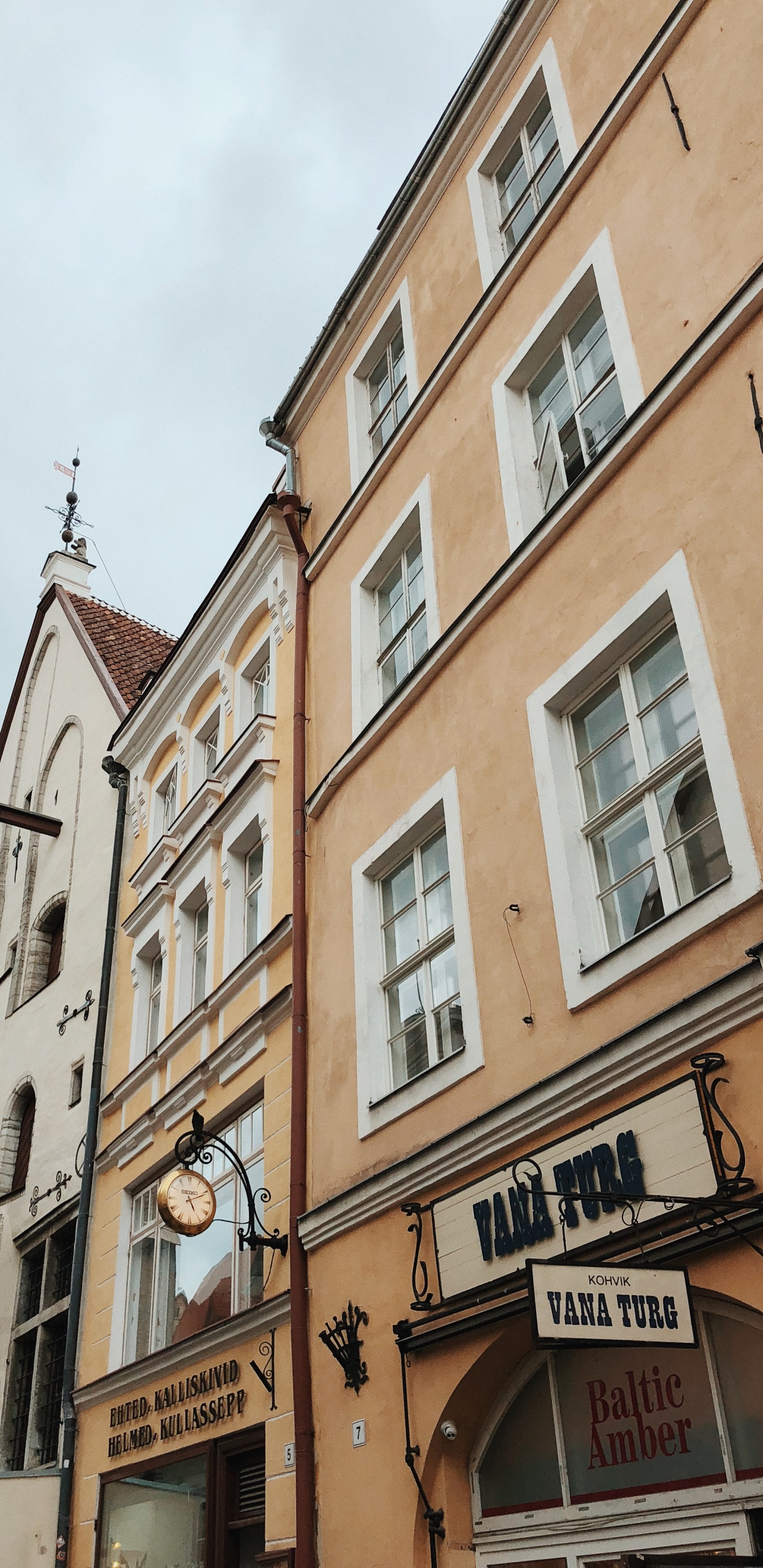 Place de la Mairie, Fenêtre, Quartier, Ville, Façade. Wallpaper in 1440x2960 Resolution