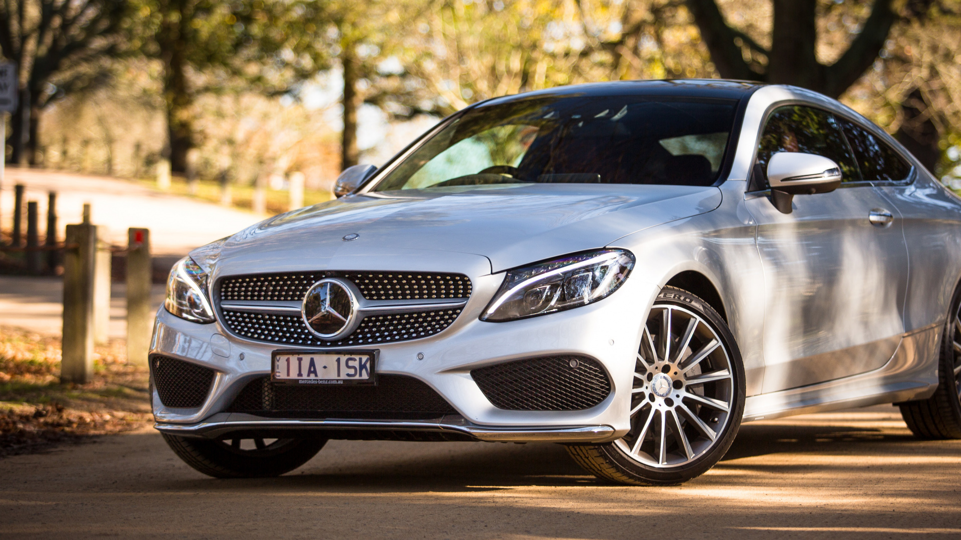 Silberne Mercedes Benz c Klasse. Wallpaper in 1920x1080 Resolution