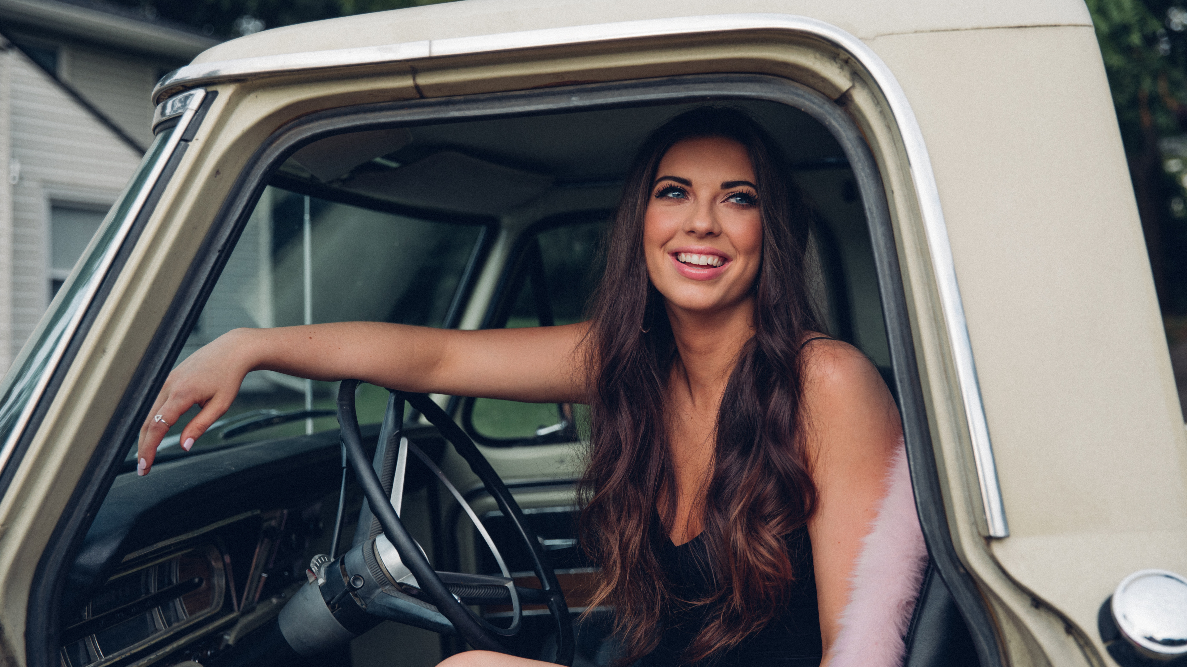 Jenny Tolman, Car, Beauty, Ongaku Shjo, Music. Wallpaper in 3840x2160 Resolution