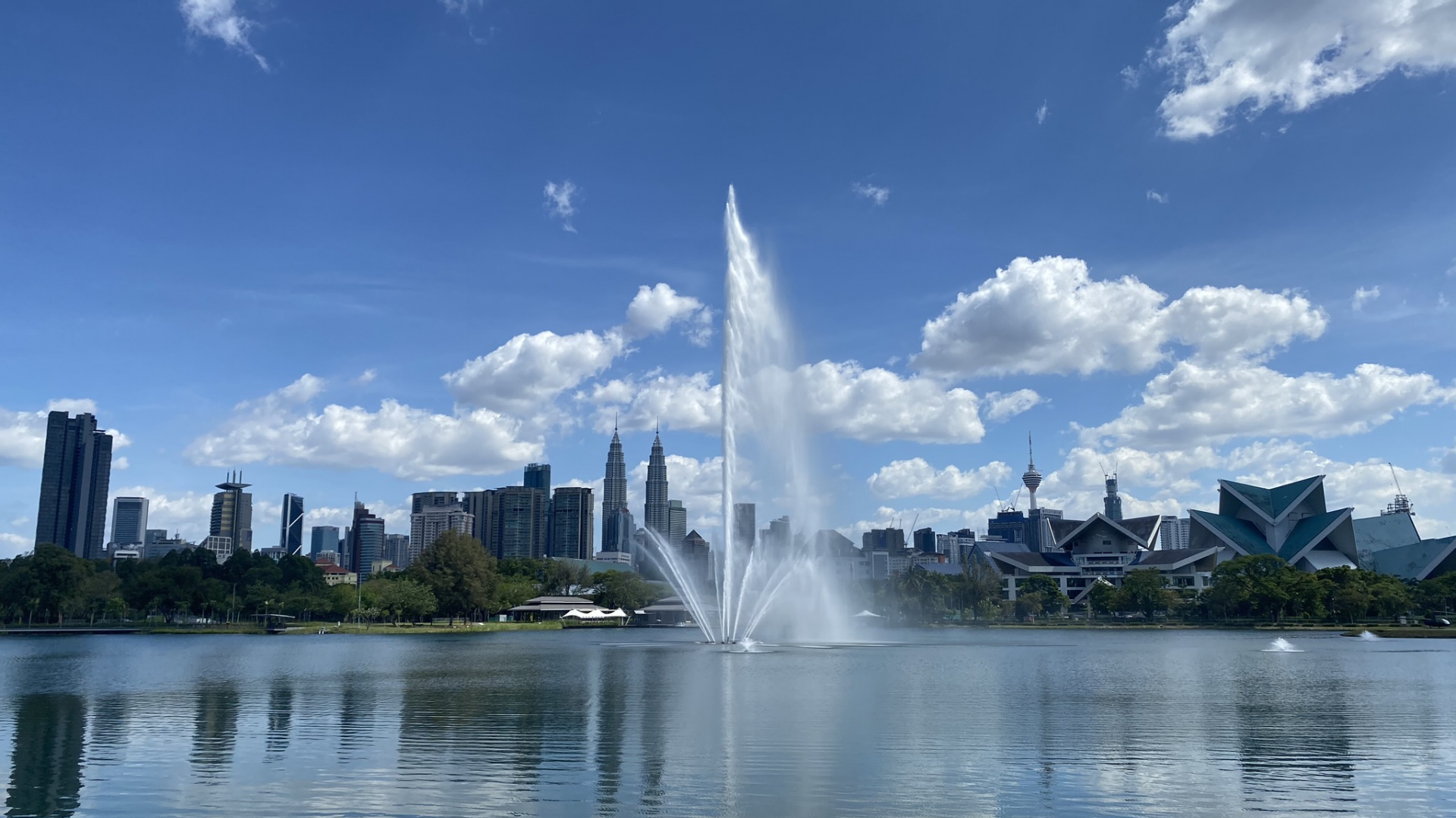 Tours Petronas, Kuala Lumpur, Malaisie, Mount Scenery, Les Ressources en Eau. Wallpaper in 1920x1080 Resolution