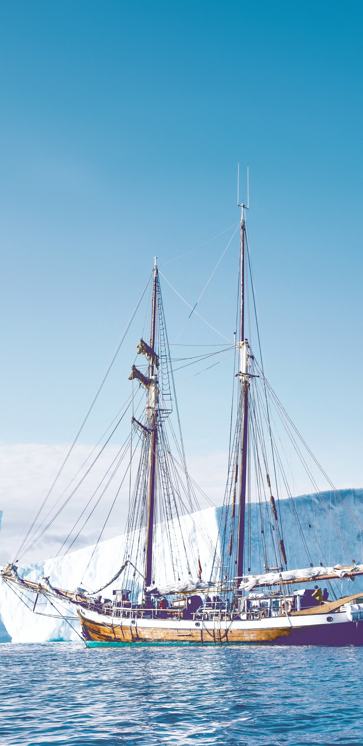 Buque, Iceberg, Barco, Agua, Moto de Agua. Wallpaper in 1440x2960 Resolution