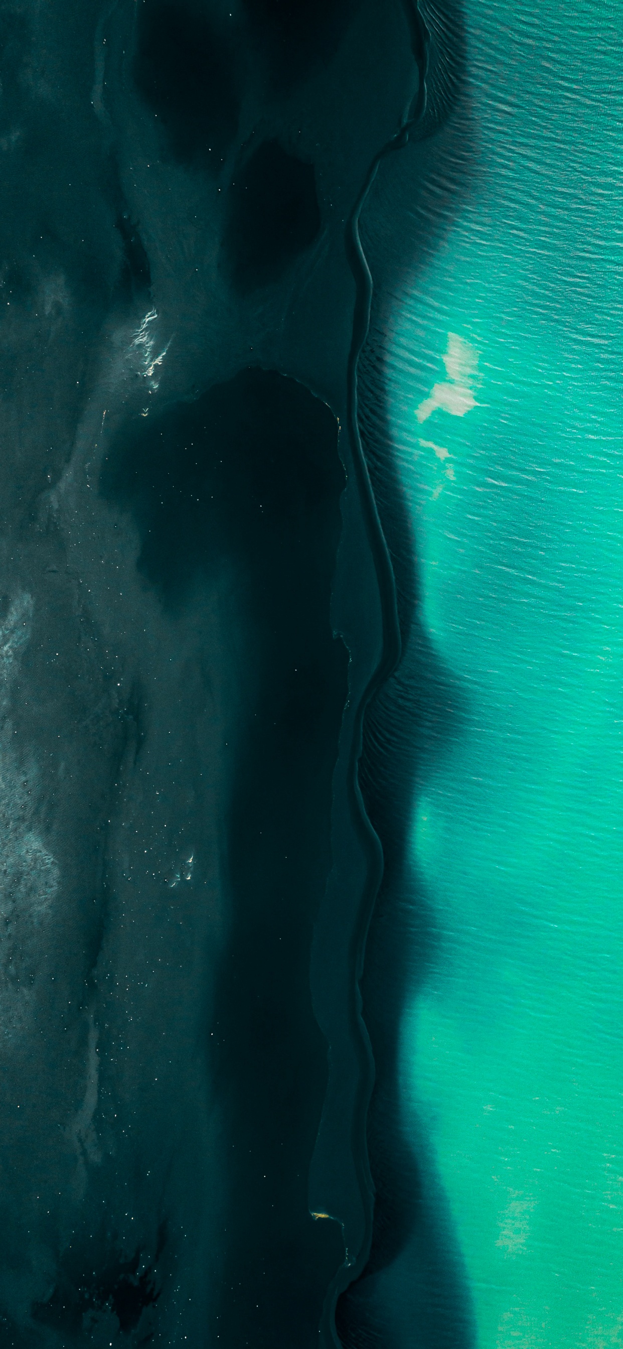 Wasser, Azure, Flüssigkeit, Aqua, Electric Blue. Wallpaper in 1242x2688 Resolution