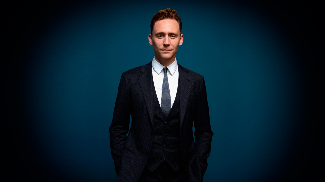 Tom Hiddleston, Usure Formelle, Tuxedo, Tux, Monsieur. Wallpaper in 1366x768 Resolution