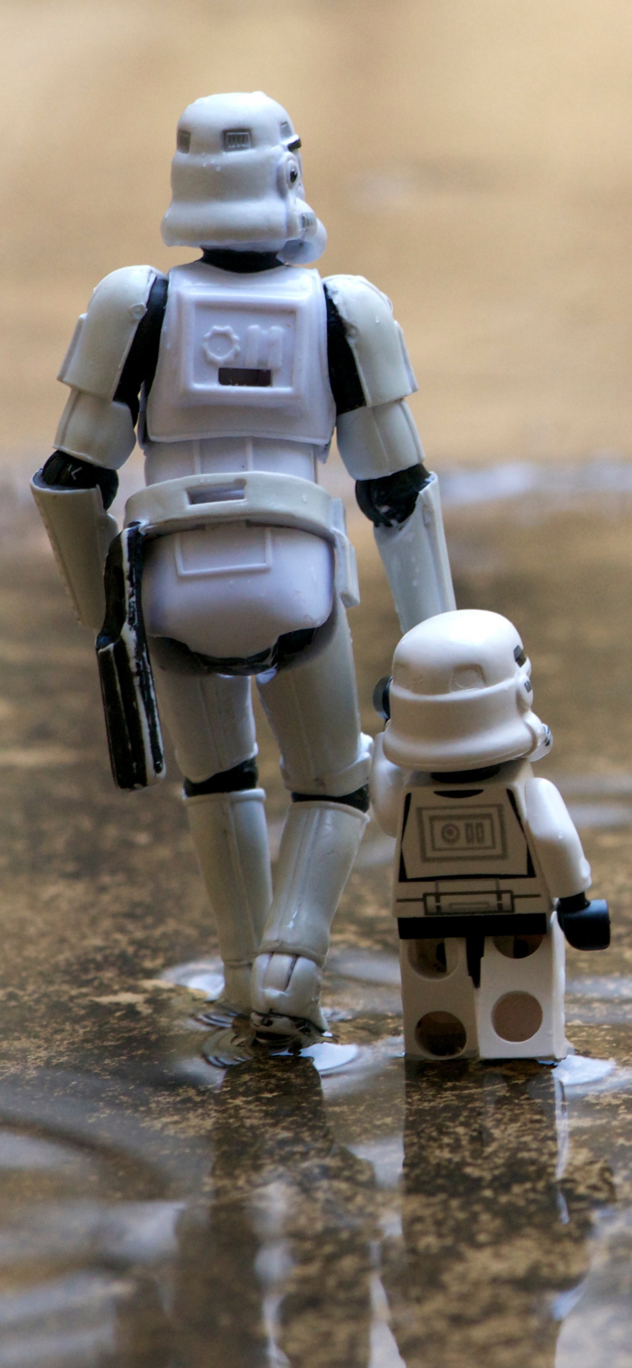 Luke Skywalker, Stormtrooper, Star Wars, Lego Star Wars, Water. Wallpaper in 1242x2688 Resolution