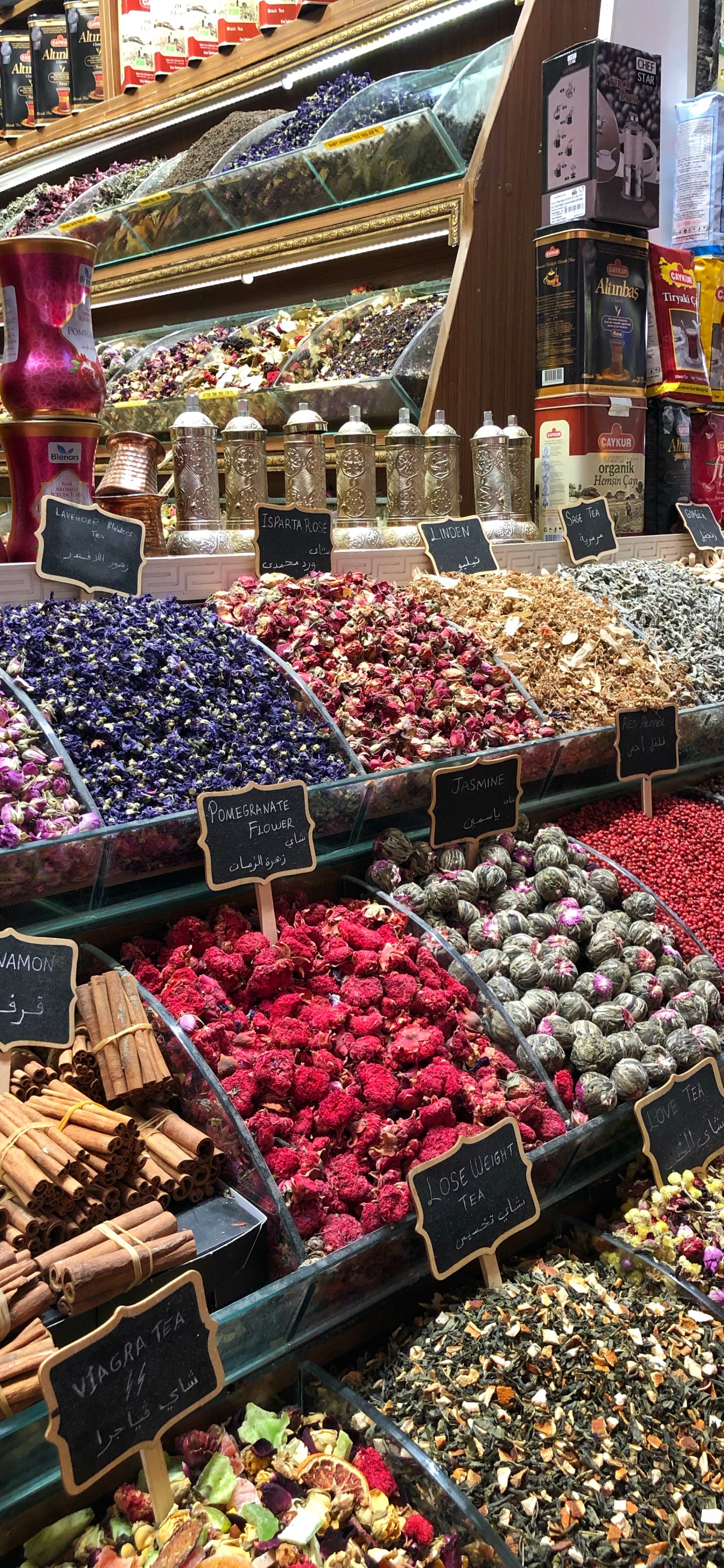 Produit, Épicerie, Bazar, Marchand de Légumes, L'espace Public. Wallpaper in 1242x2688 Resolution