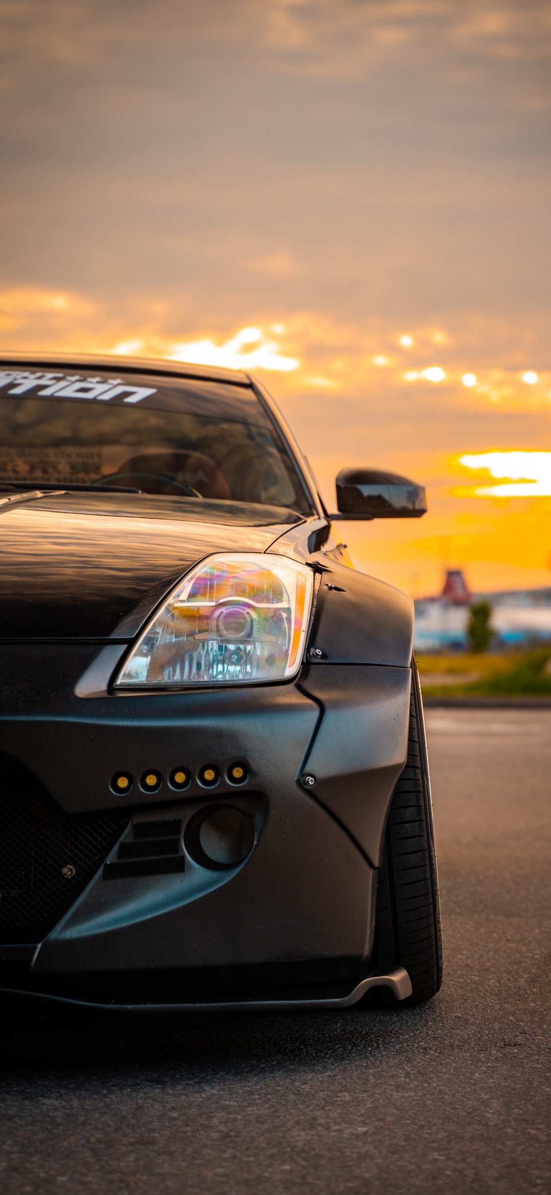 Conejito Cohete 350z, Nissan, Deportivo, Coche, Nissan Skyline. Wallpaper in 1125x2436 Resolution