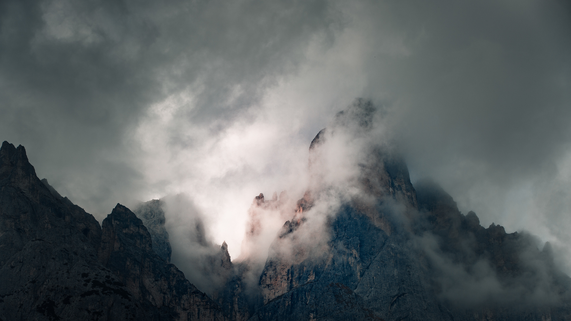 Nebel, Bergkette, Bergigen Landschaftsformen, Cloud, Atmosphäre. Wallpaper in 1920x1080 Resolution