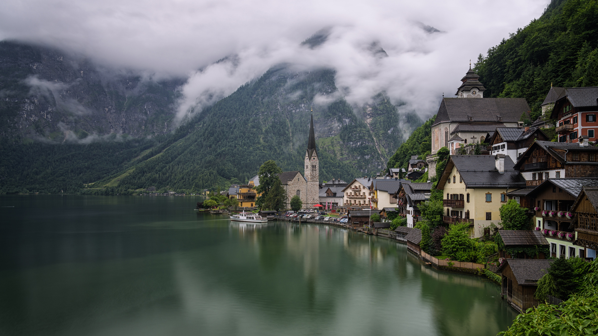 Brown and White Concrete House Beside Lake. Wallpaper in 1920x1080 Resolution