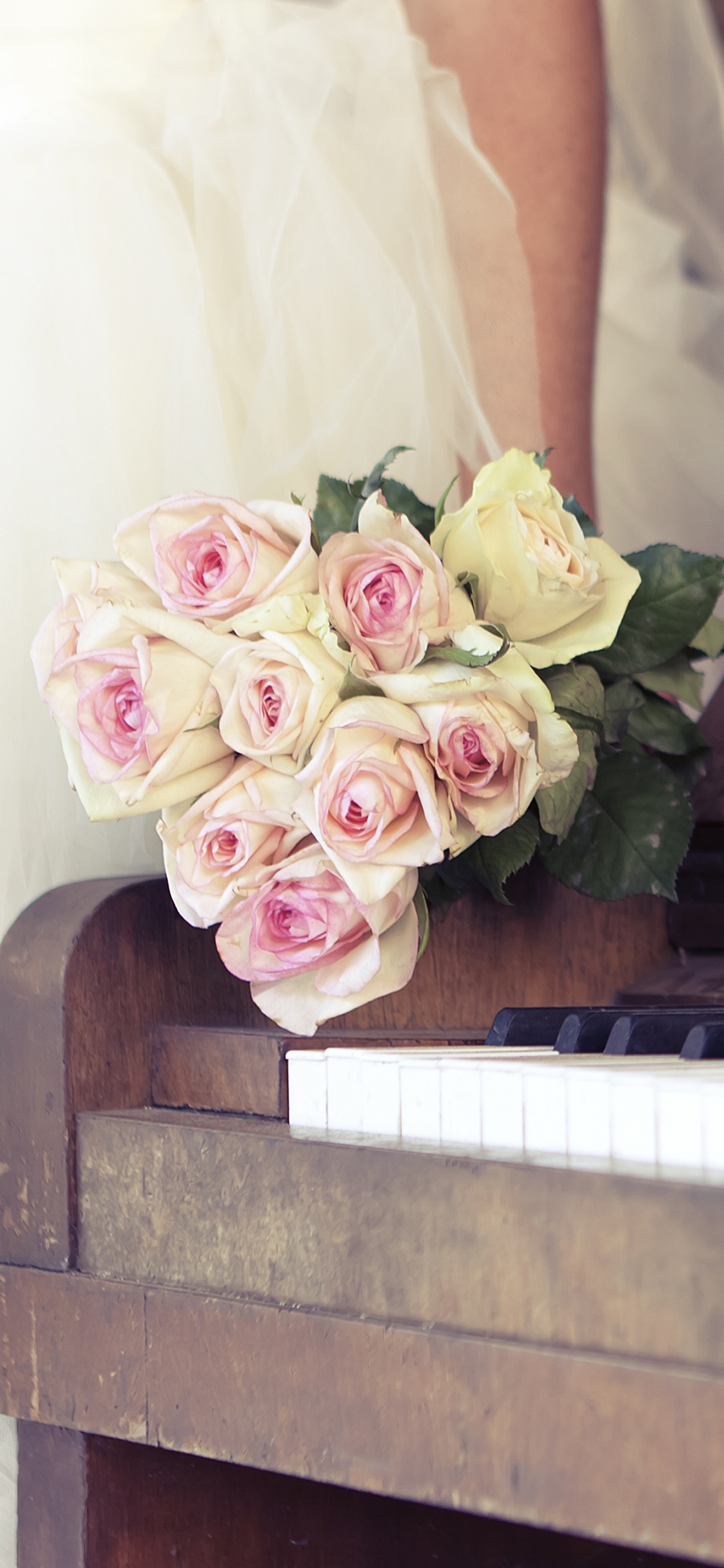 Piano, Keyboard, Fortepiano, Player Piano, Spinet. Wallpaper in 1125x2436 Resolution