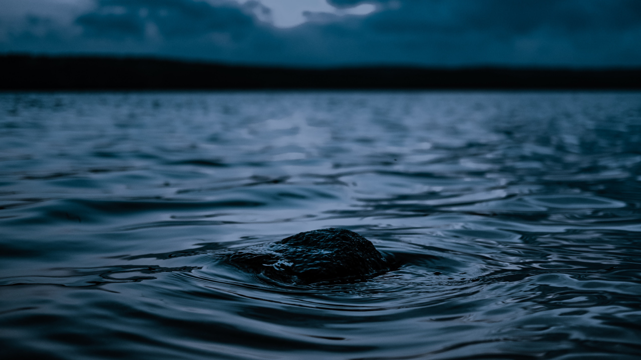 Body of Water Under Cloudy Sky During Daytime. Wallpaper in 1280x720 Resolution