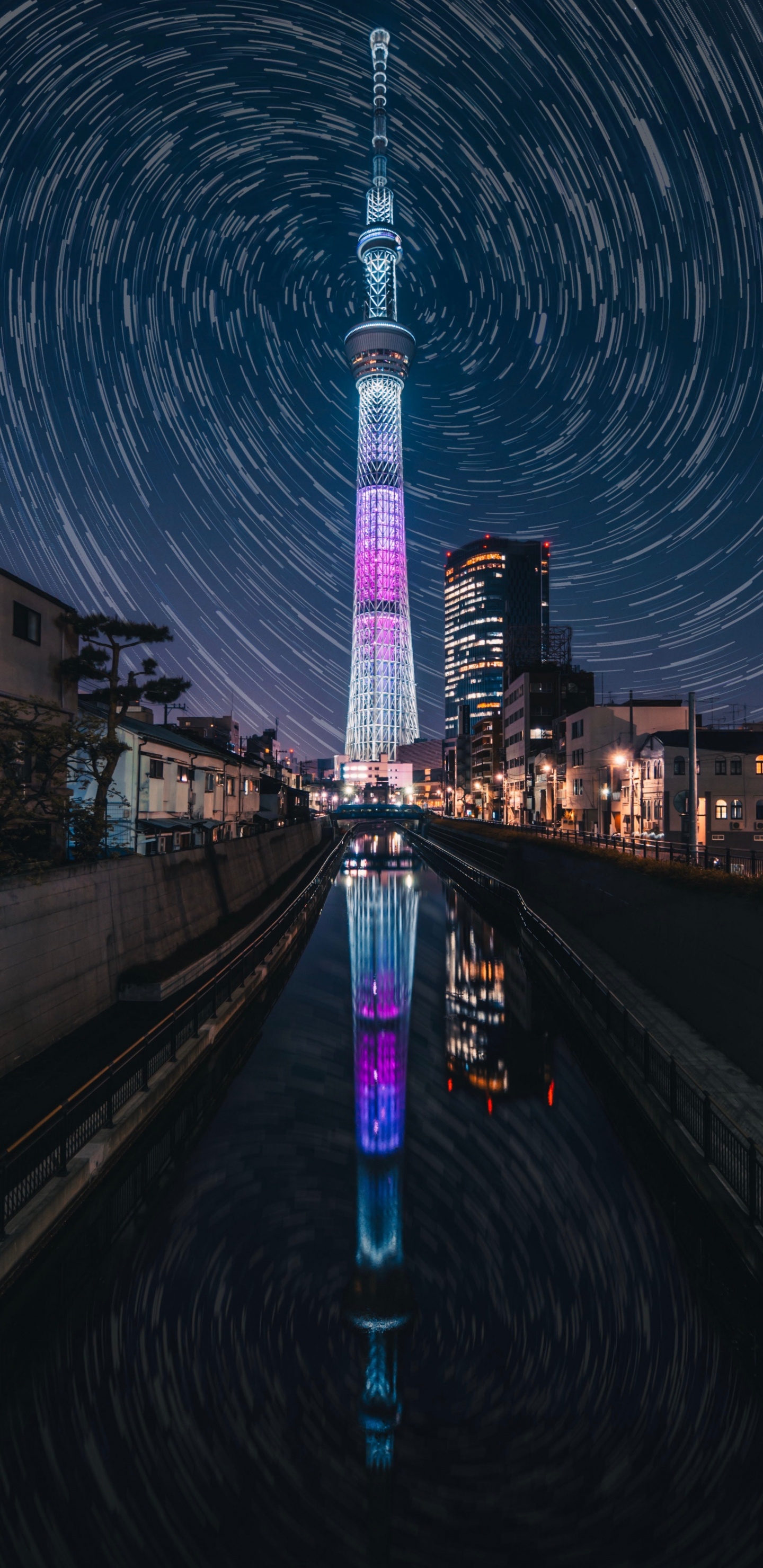 Fotografía de Lapso de Tiempo de Las Luces de la Ciudad Durante la Noche.. Wallpaper in 1440x2960 Resolution