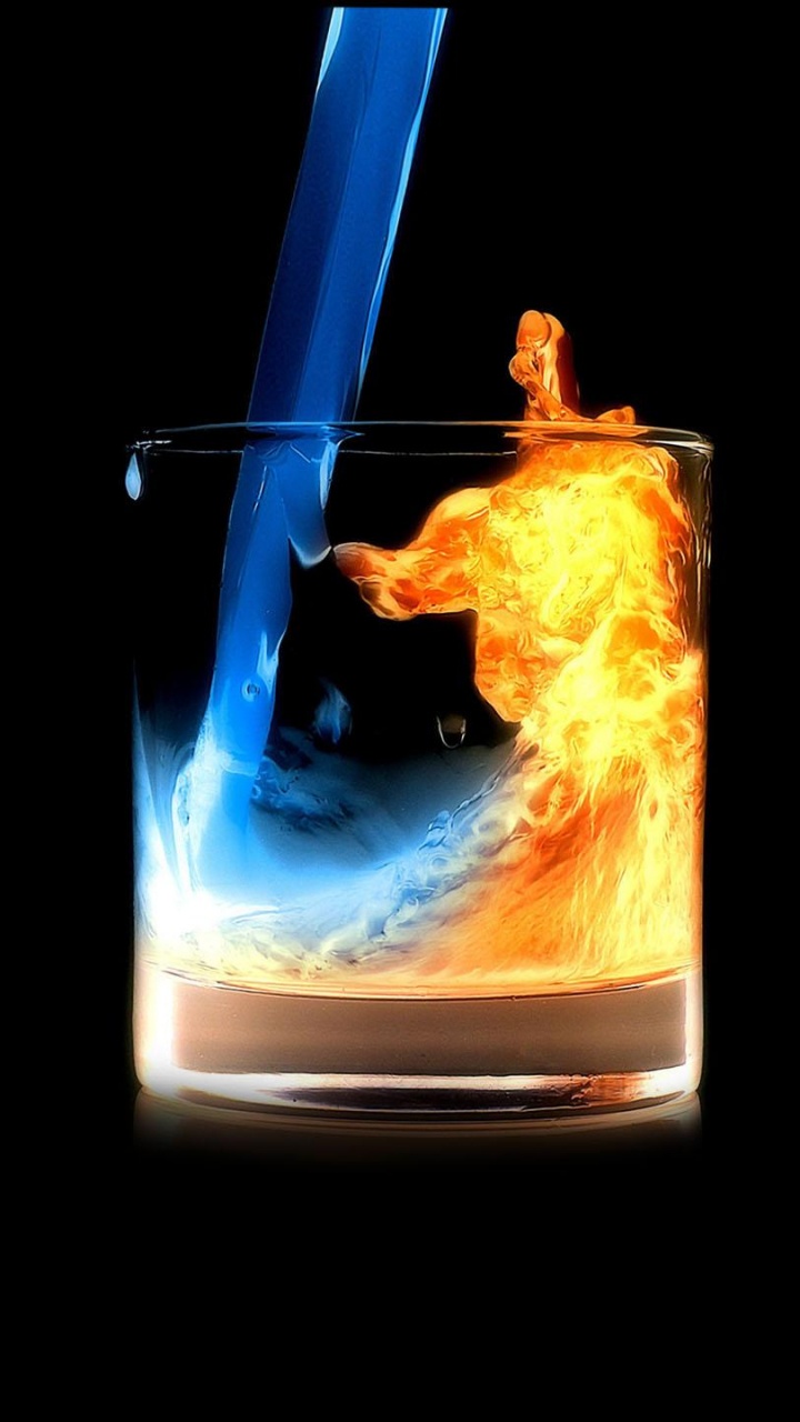 Fuego en Vaso Transparente. Wallpaper in 720x1280 Resolution