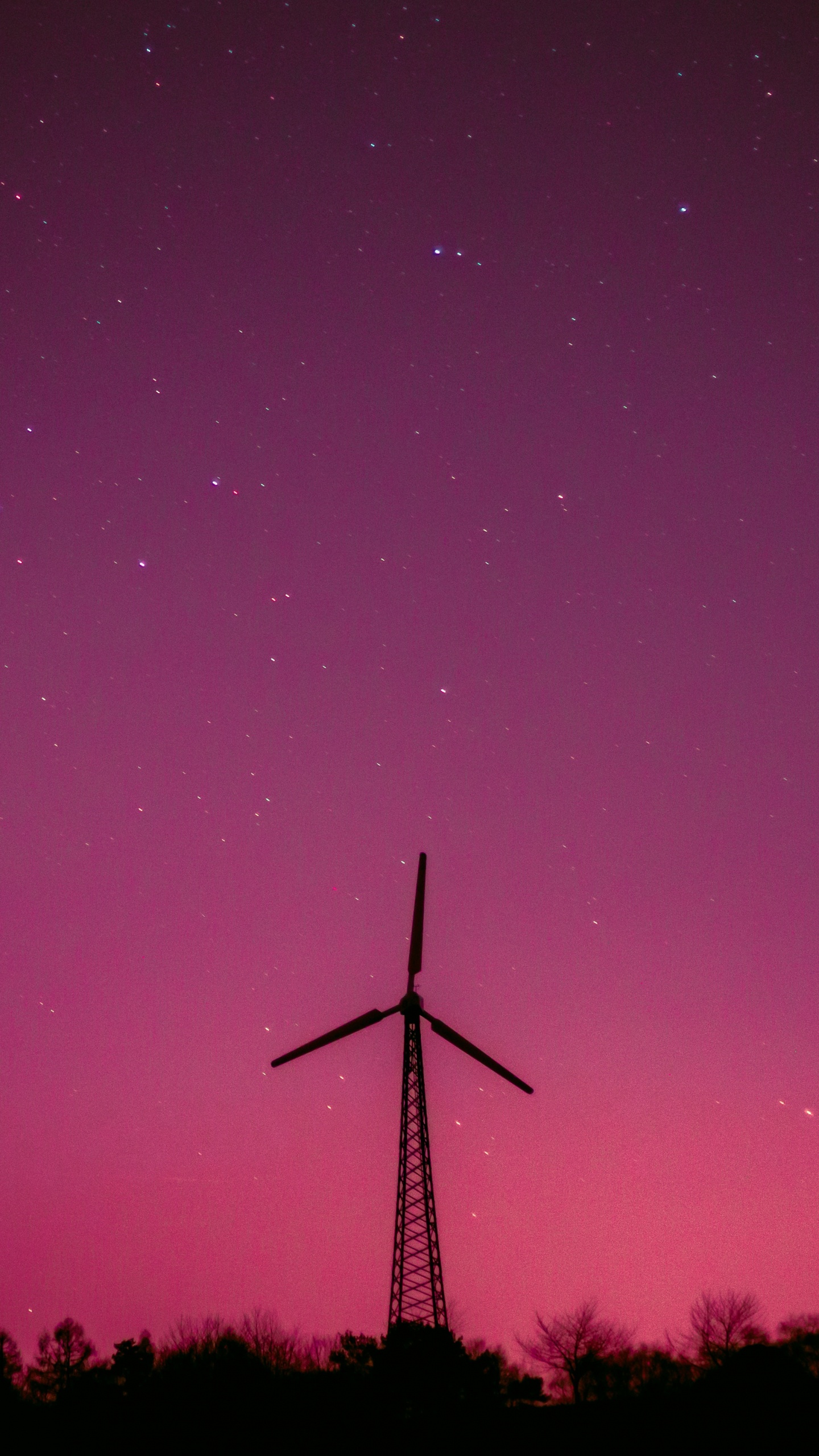 Silhouette Der Windmühle Unter Lila Himmel. Wallpaper in 1440x2560 Resolution