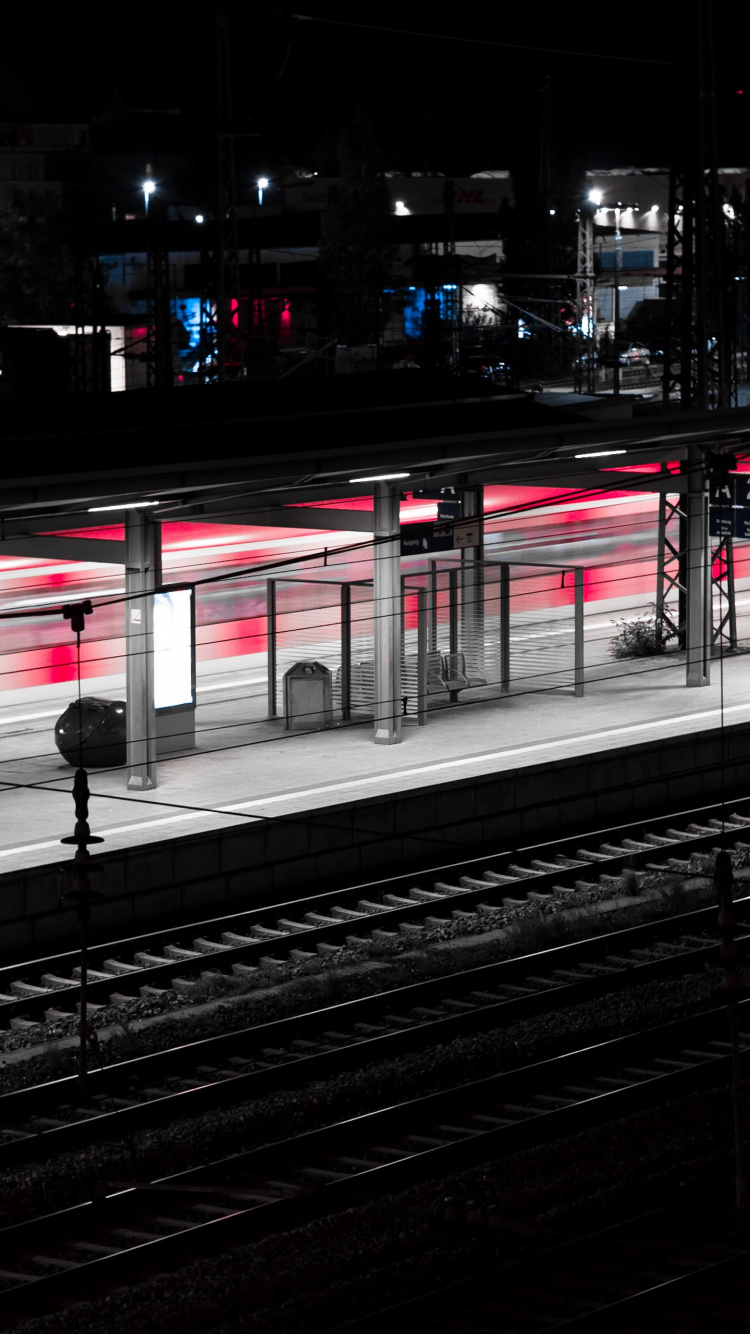 Photographie en Accéléré de la Route de la Ville Pendant la Nuit. Wallpaper in 750x1334 Resolution