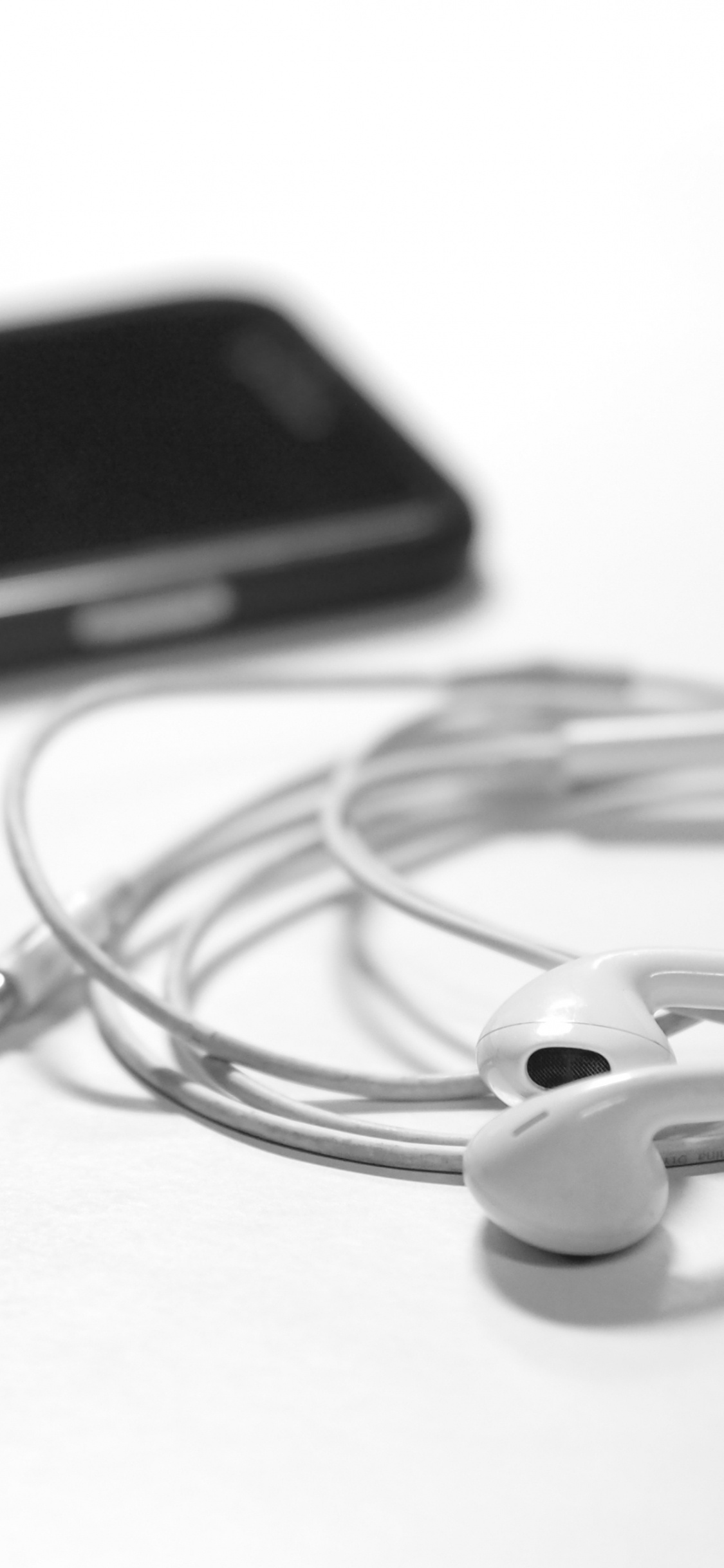 Kopfhörer, Apple-Ohrhörer, Apple, Gadget, Elektronisches Gerät. Wallpaper in 1125x2436 Resolution