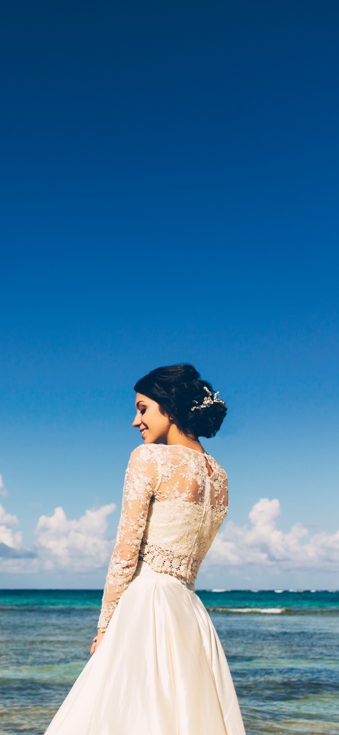 Sea, Blue, Dress, Cloud, Wedding Dress. Wallpaper in 1125x2436 Resolution