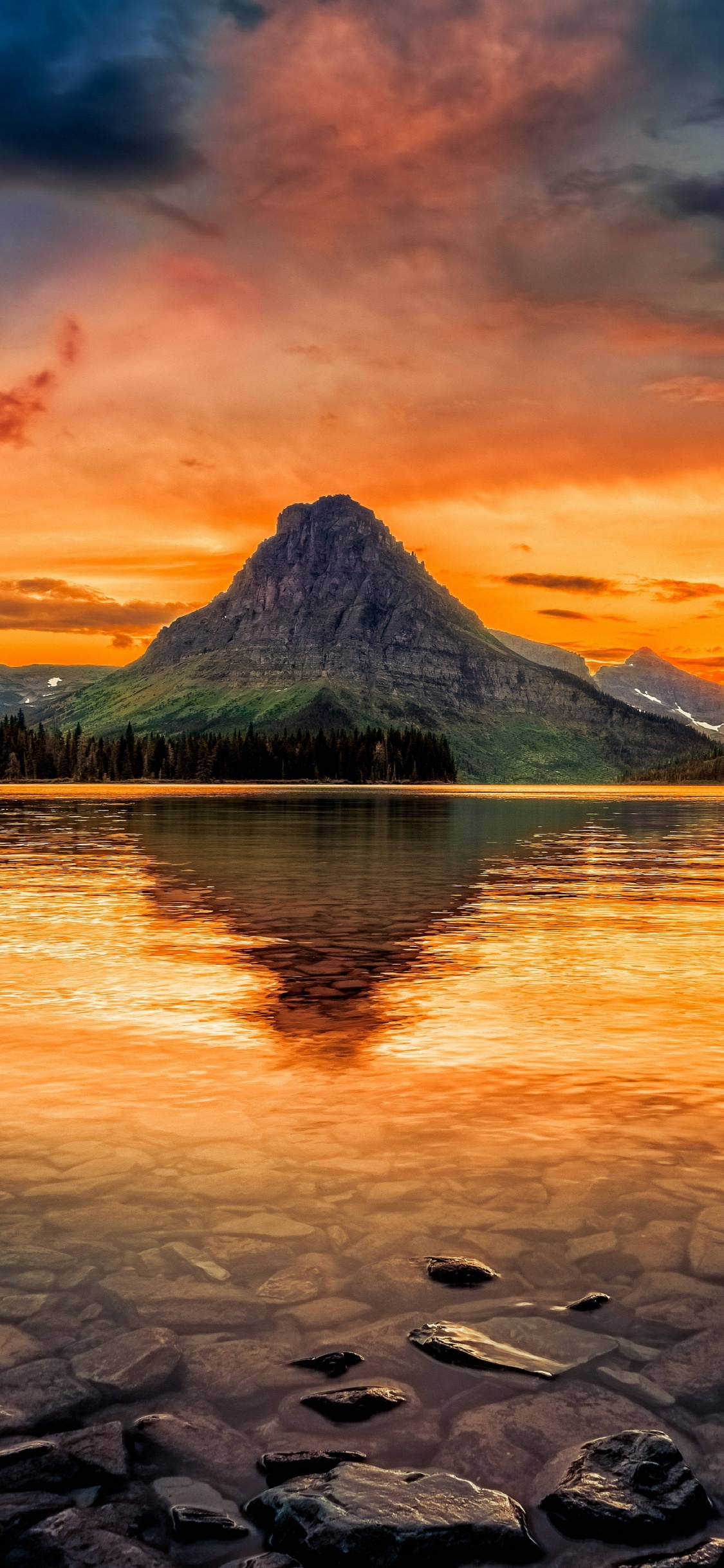 Glacier National Park, Two Medicine Lake, Avalanche Lake, Reynolds Mountain, Lake McDonald. Wallpaper in 1125x2436 Resolution