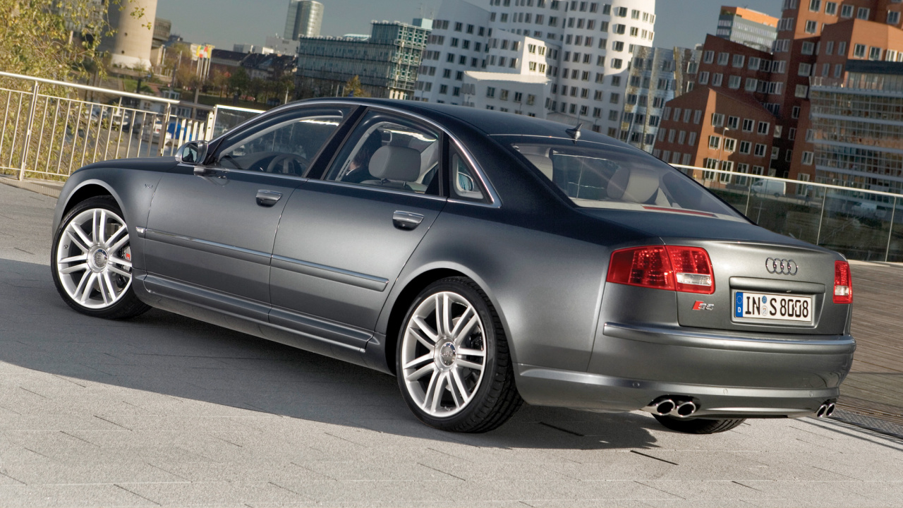 Silver Mercedes Benz Coupe on Road During Daytime. Wallpaper in 1280x720 Resolution