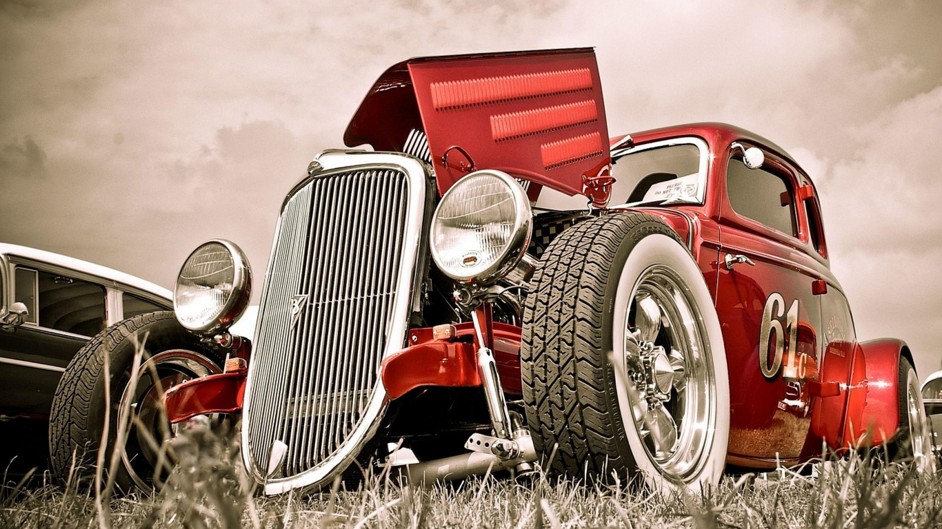 Red and Silver Vintage Car. Wallpaper in 1366x768 Resolution