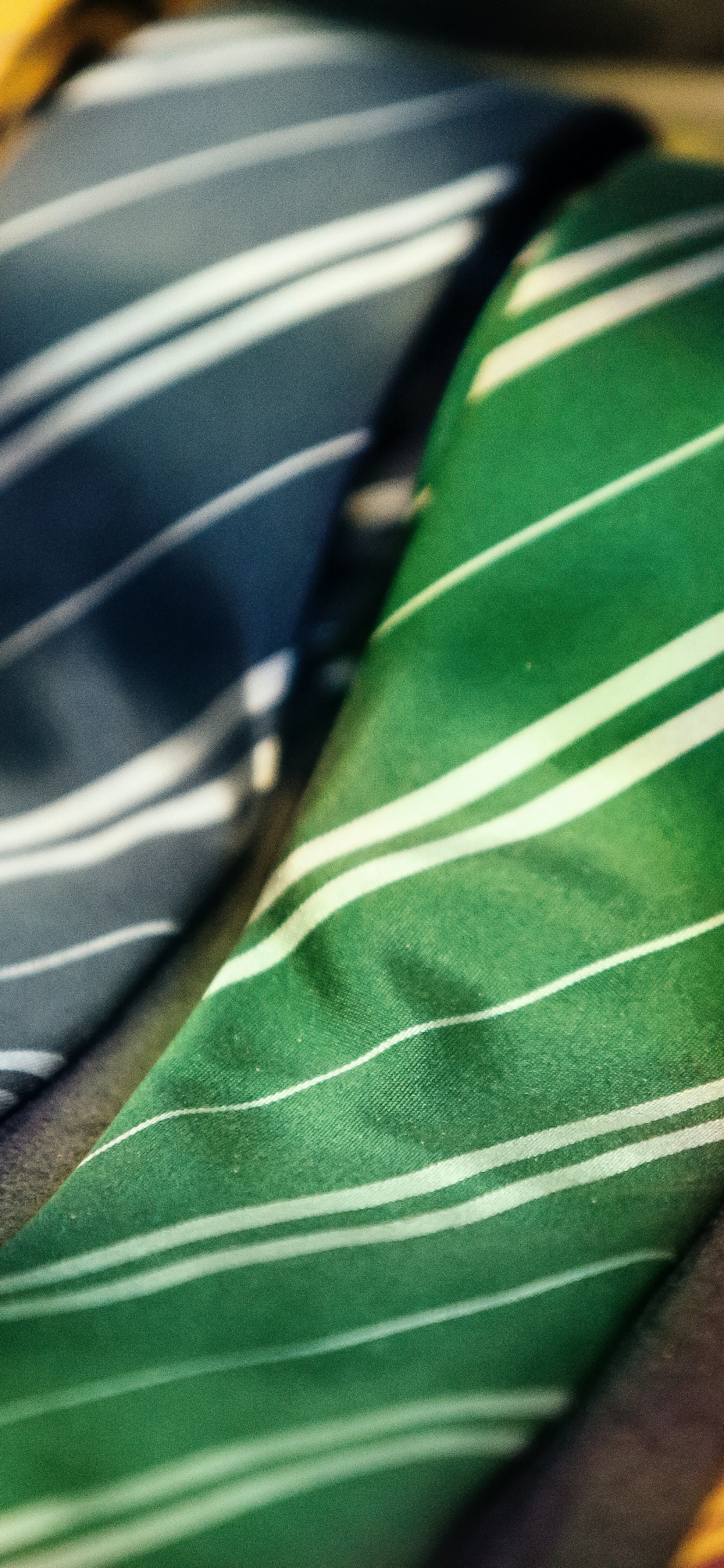 Harry Potter, Lazos de la Casa, Corbata, Traje, Pajarita. Wallpaper in 1125x2436 Resolution