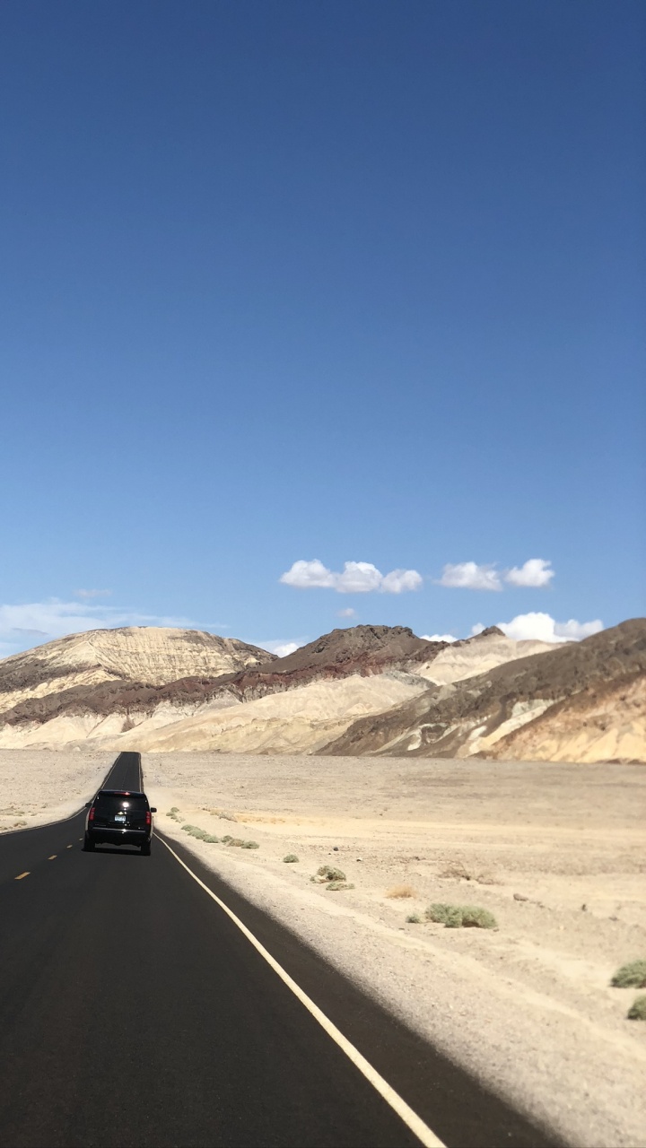 USA, Nevada, Death Valley, Death Valley National Park, Road. Wallpaper in 720x1280 Resolution