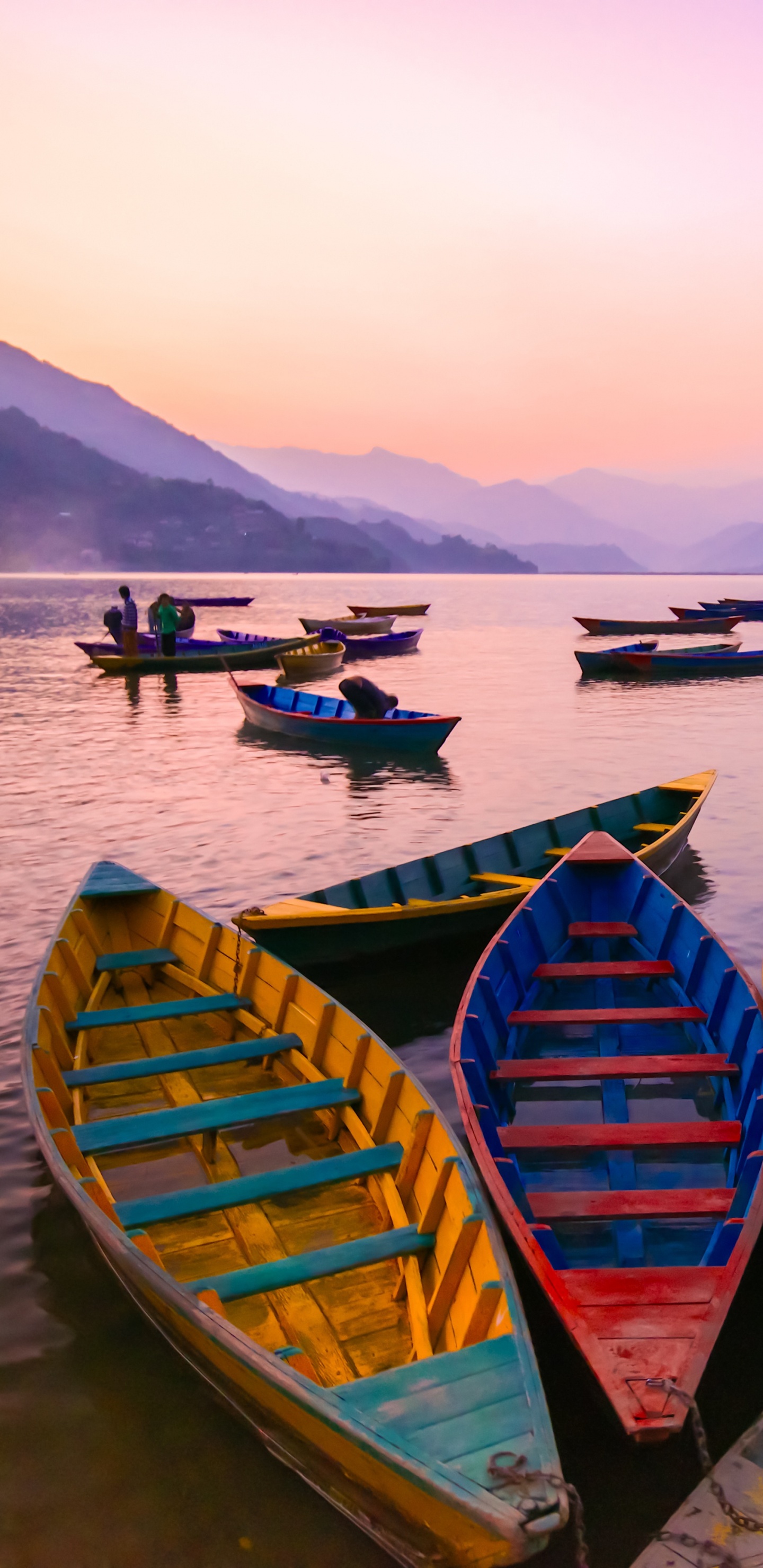 Blue and Green Wooden Boats on Body of Water During Daytime. Wallpaper in 1440x2960 Resolution