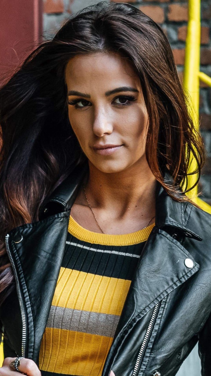 Model, Leather Jacket, Jacket, Fashion, Street Fashion. Wallpaper in 720x1280 Resolution