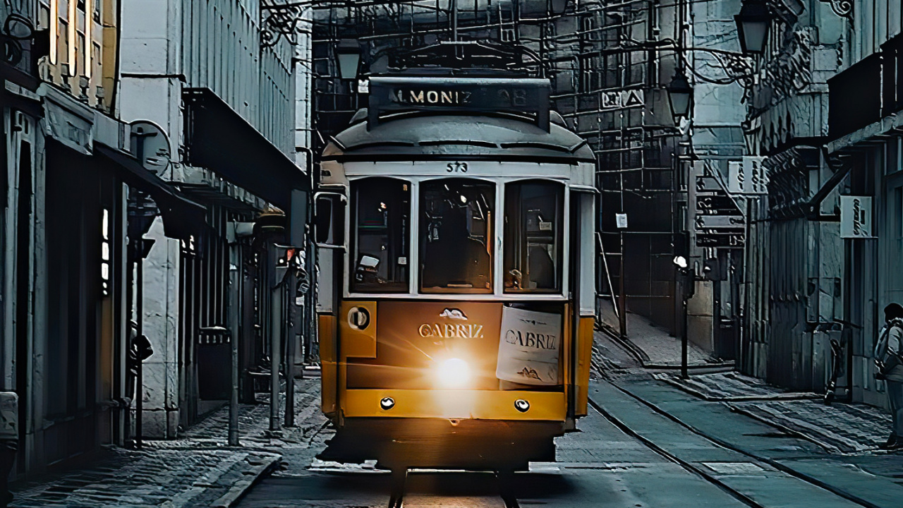 Smartphone, Airpower, Apples, Train, Building. Wallpaper in 1280x720 Resolution