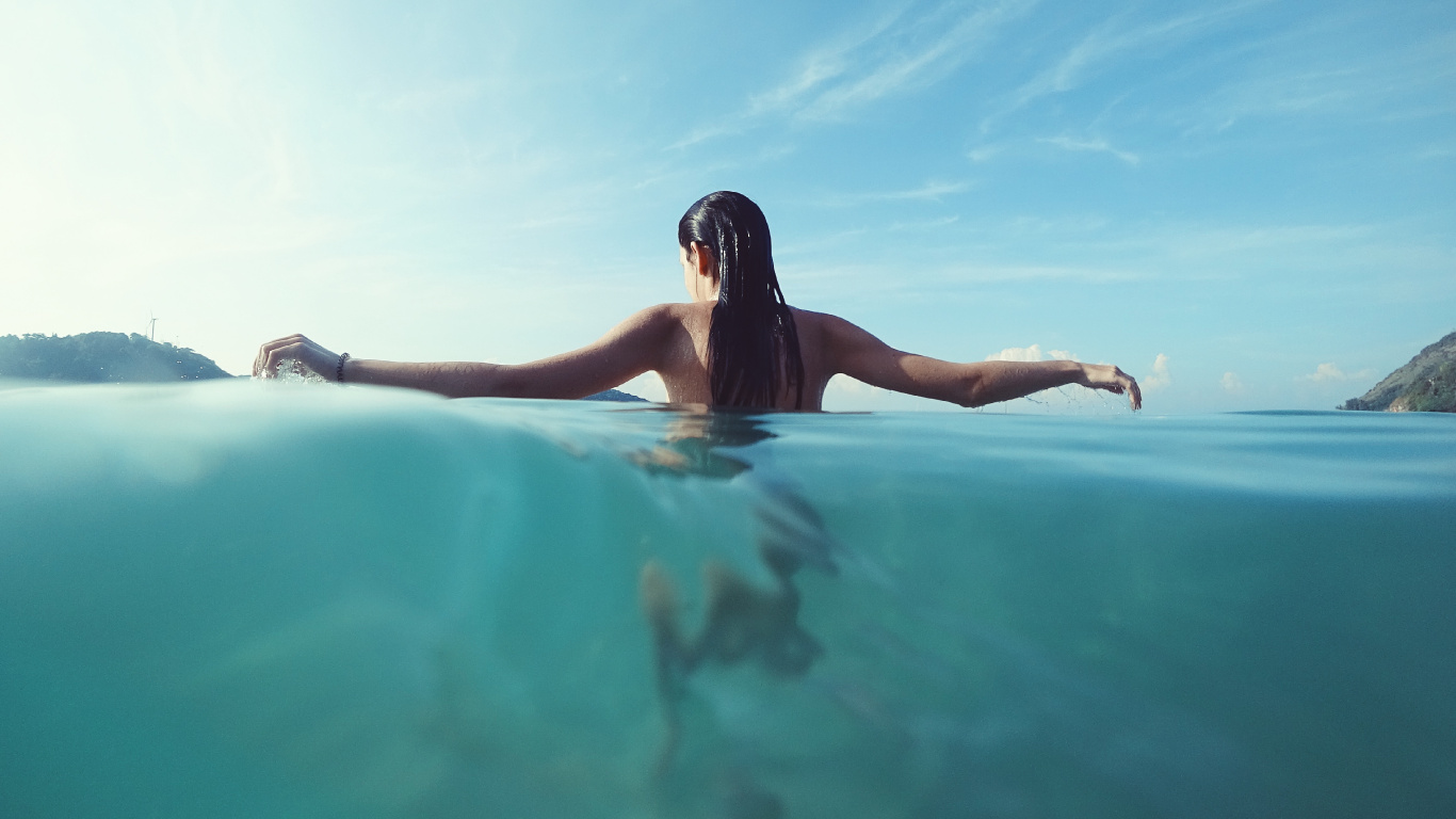 Sea, Leisure, People in Nature, Summer, Vacation. Wallpaper in 1366x768 Resolution