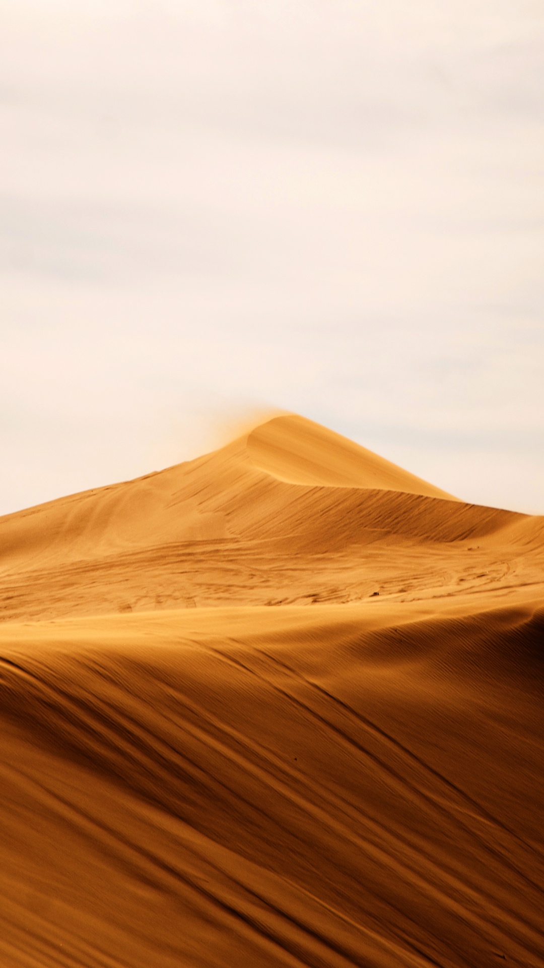 Brown Sand Under White Sky During Daytime. Wallpaper in 1080x1920 Resolution